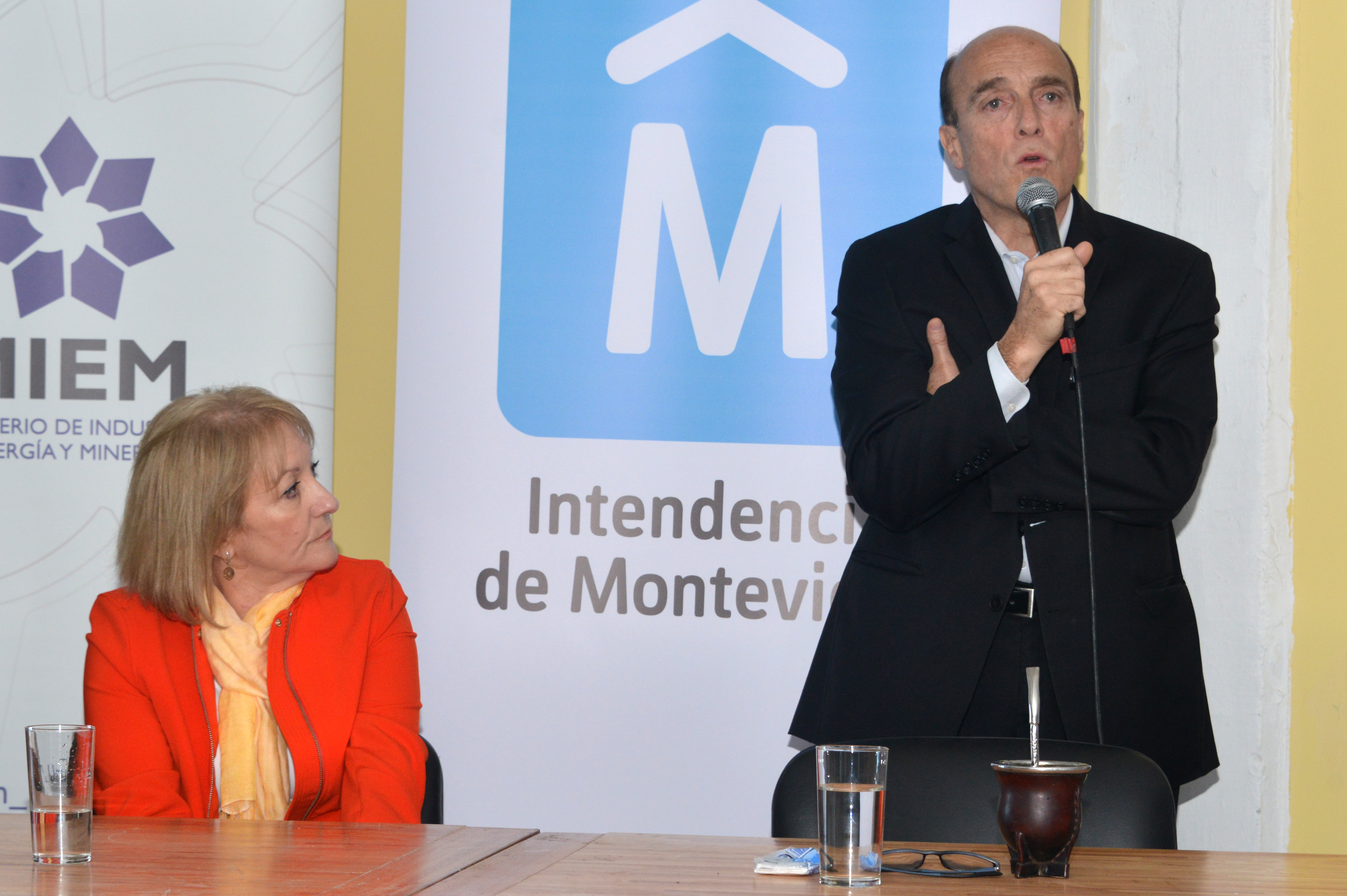 Ministra Carolina Cosse e intendente Daniel Martínez encabezan acto de lanzamiento del Laboratorio de Fabricación Digital