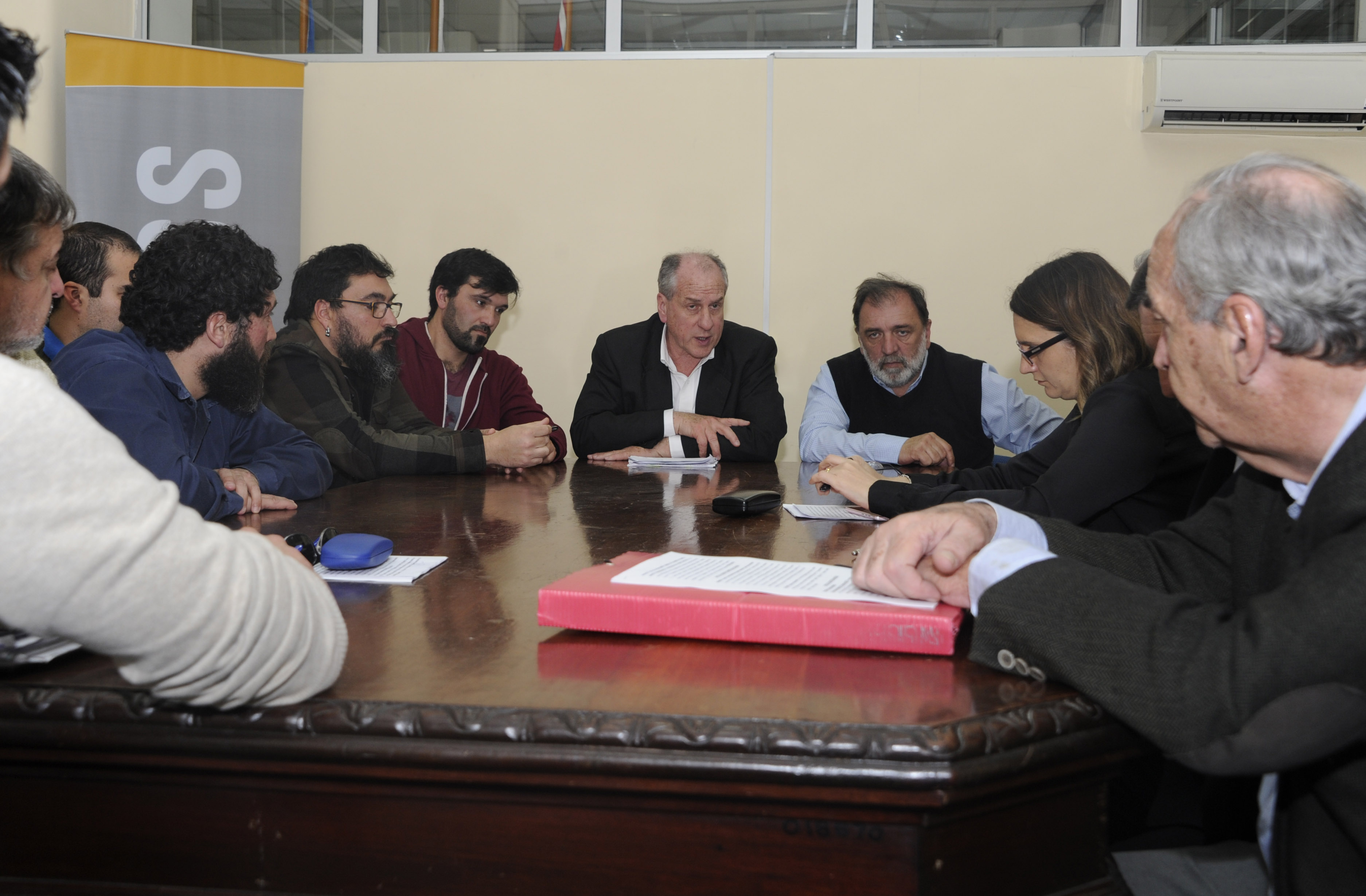 El Ministerio de Trabajo firmó este viernes con los trabajadores y la empresa el acuerdo que destraba el conflicto en la cooperativa láctea Conaprole