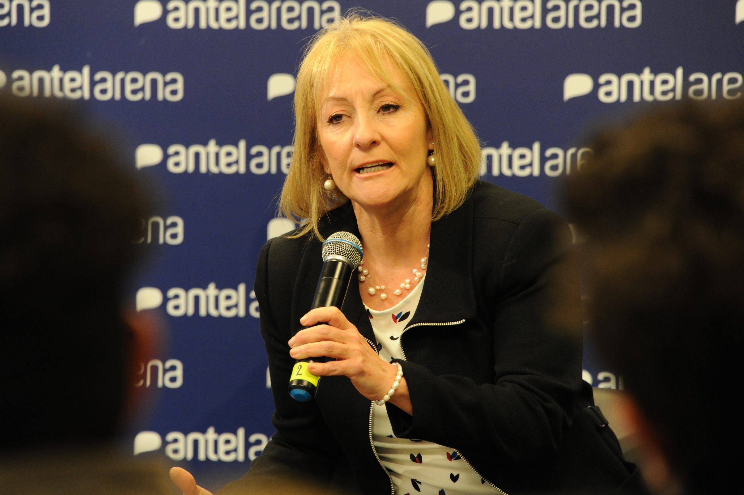 Ministra Carolina Cosse, haciendo uso de la palabra