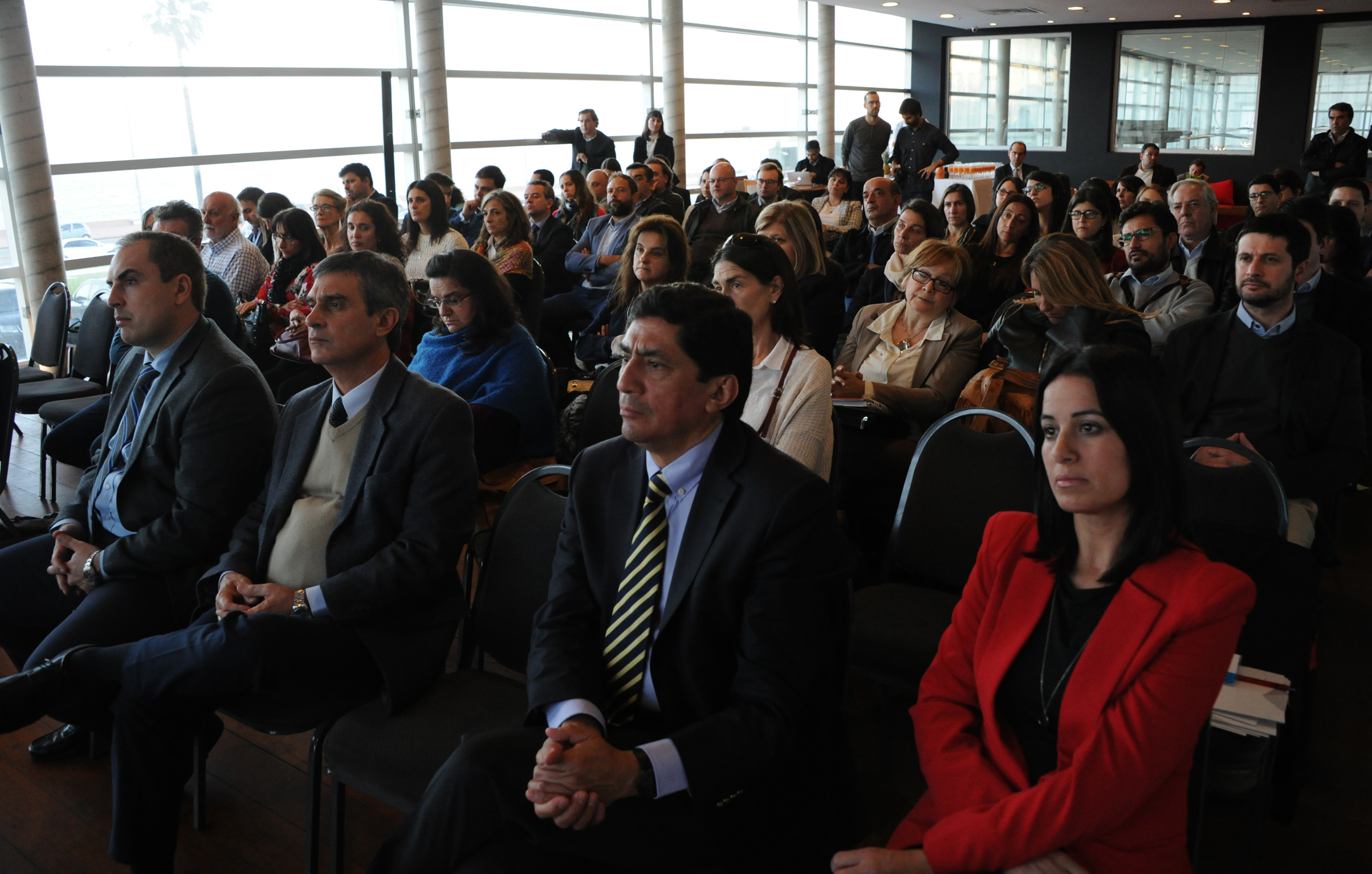 Director de la Oficina de Planeamiento y Presupuesto (OPP), Álvaro García, entre los participantes de la actividad