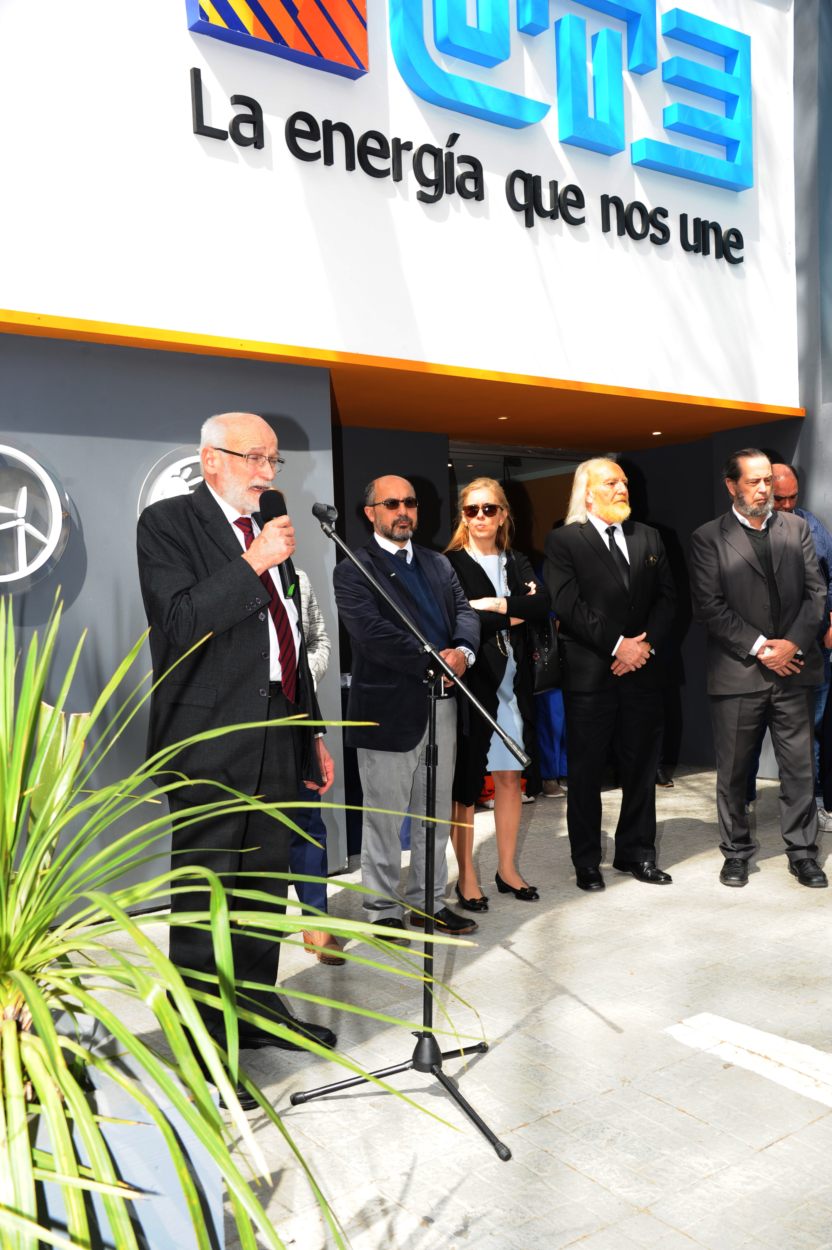 César Briozzo inaugura estand de UTE en la Expo Prado 2018
