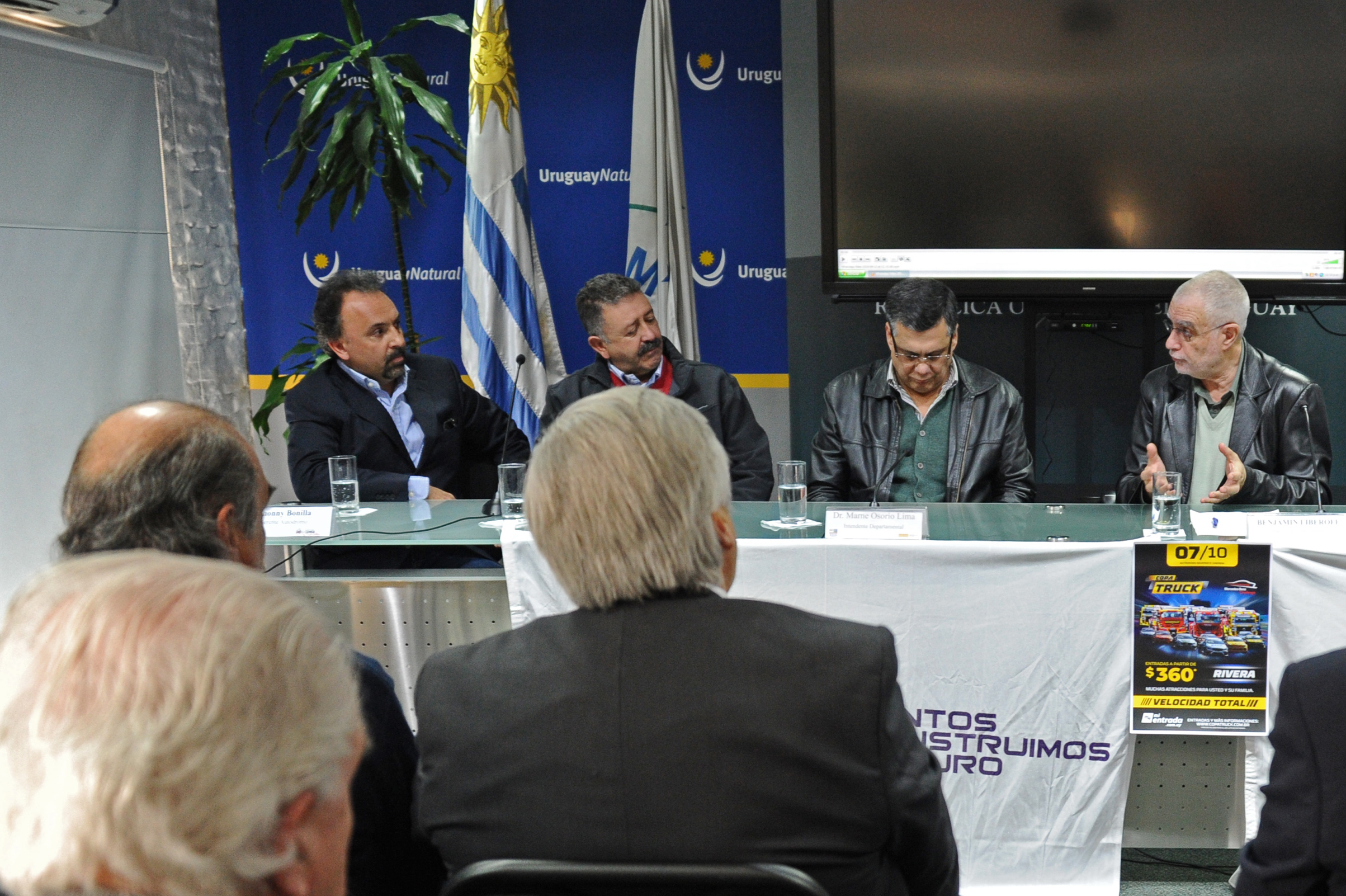 Subsecretario de Turismo, Benjamín Liberoff, haciendo uso de la palabra