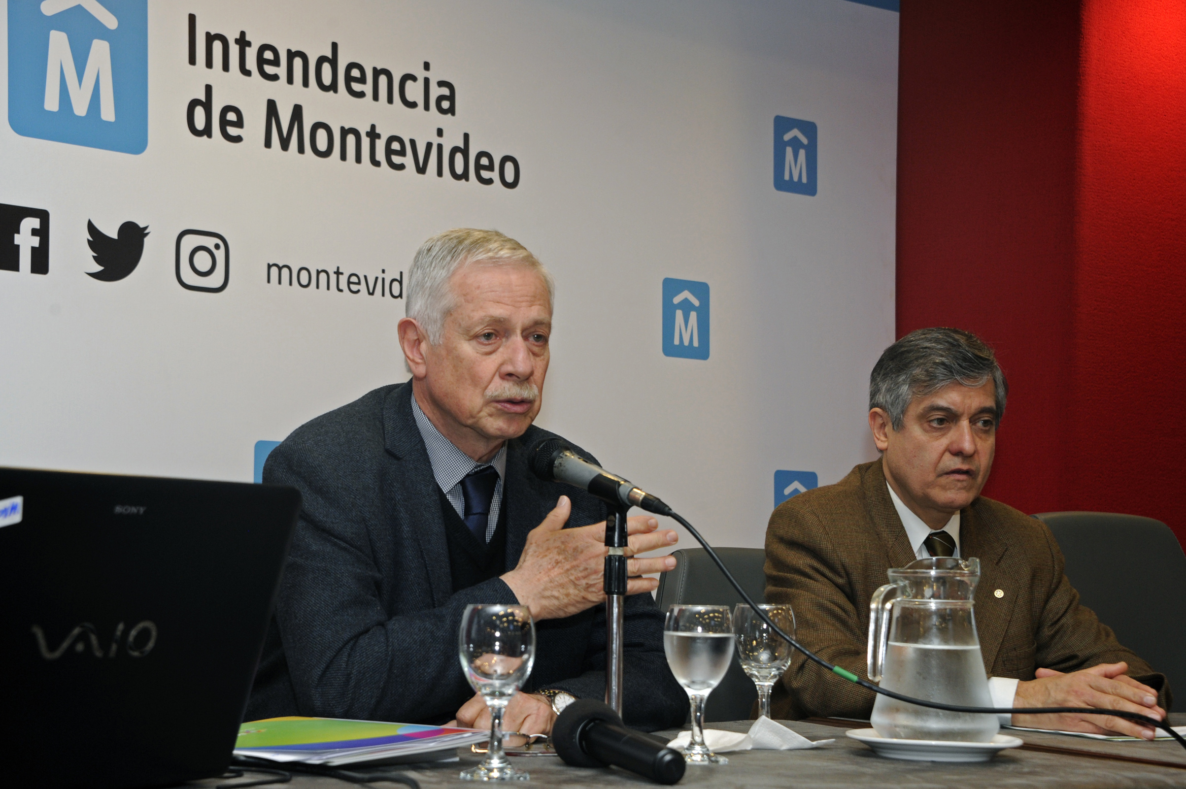 El ministro Jorge Basso junto al director ejecutivo del Instituto Nacional de Calidad, Gonzalo Blasina