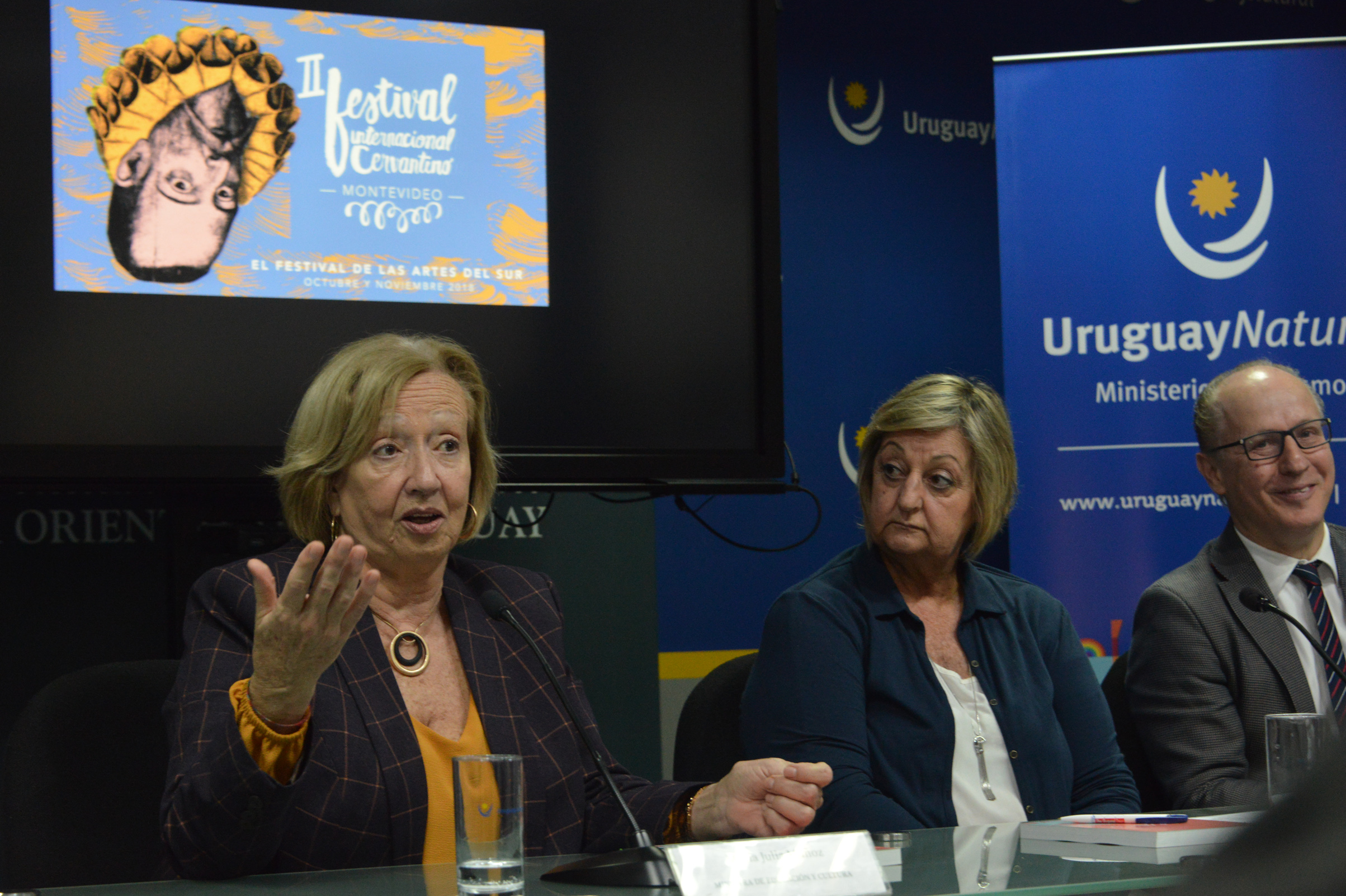 Ministra de Educación y Cultura, María Julia Muñoz