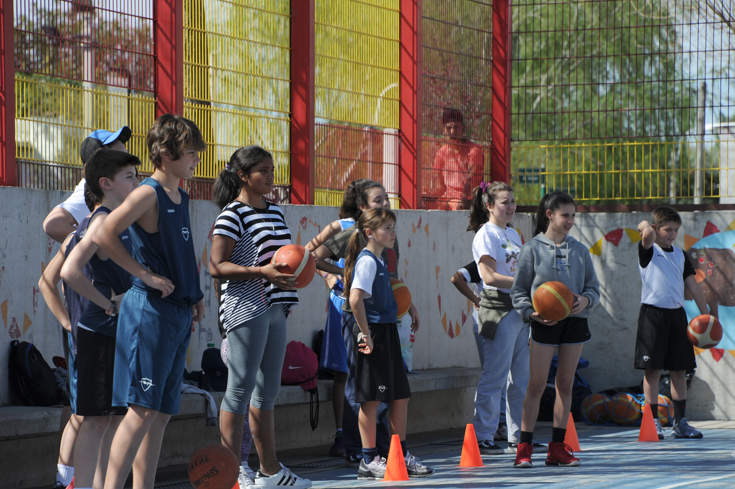 Jornada de convivencia entre niños y jóvenes de los barrios Casavalle y Malvín