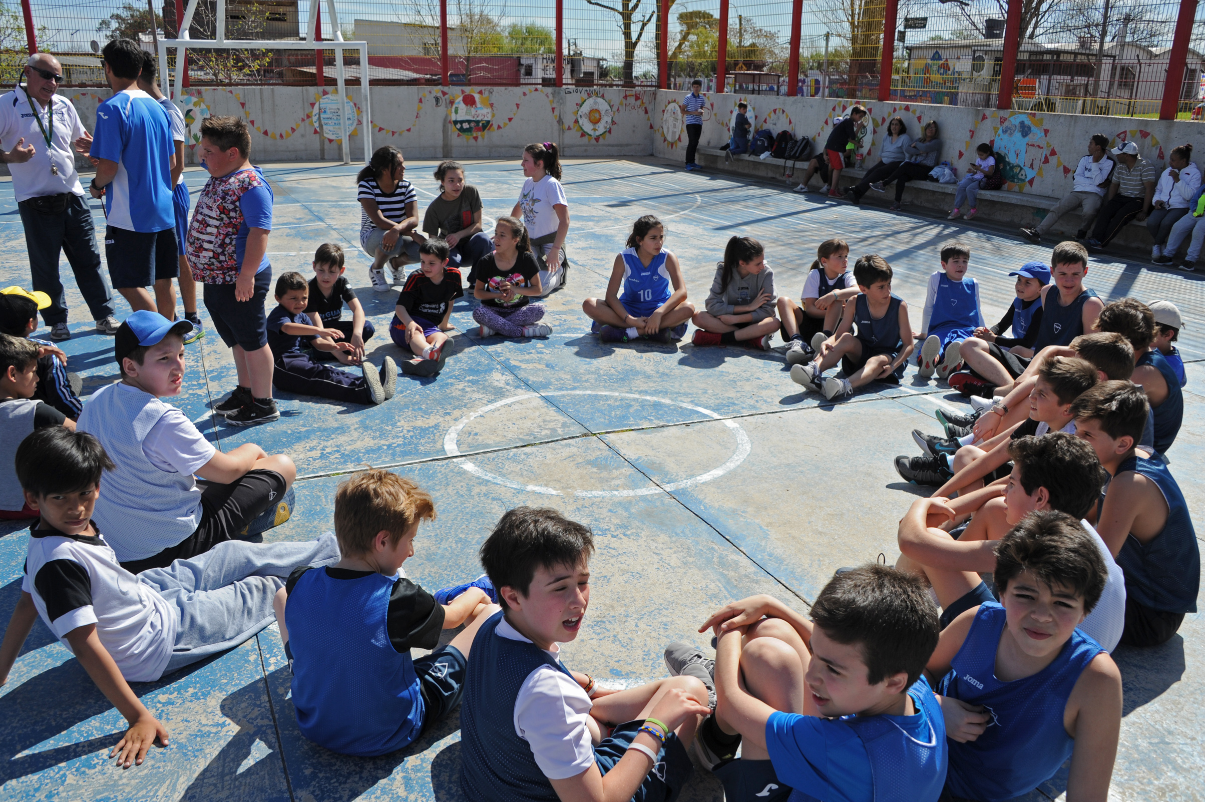 Jornada de convivencia entre niños y jóvenes de los barrios Casavalle y Malvín