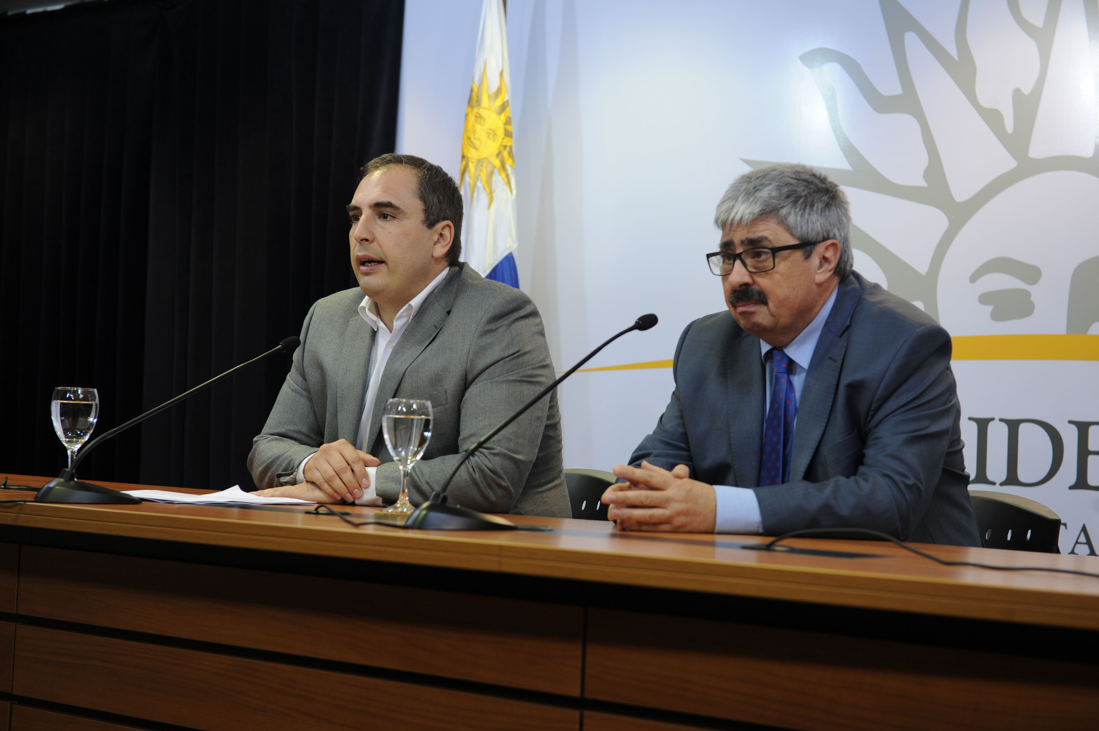 Subsecretario de Economía, Pablo Ferreri, y ministro interino de Relaciones Exteriores, Ariel Bergamino