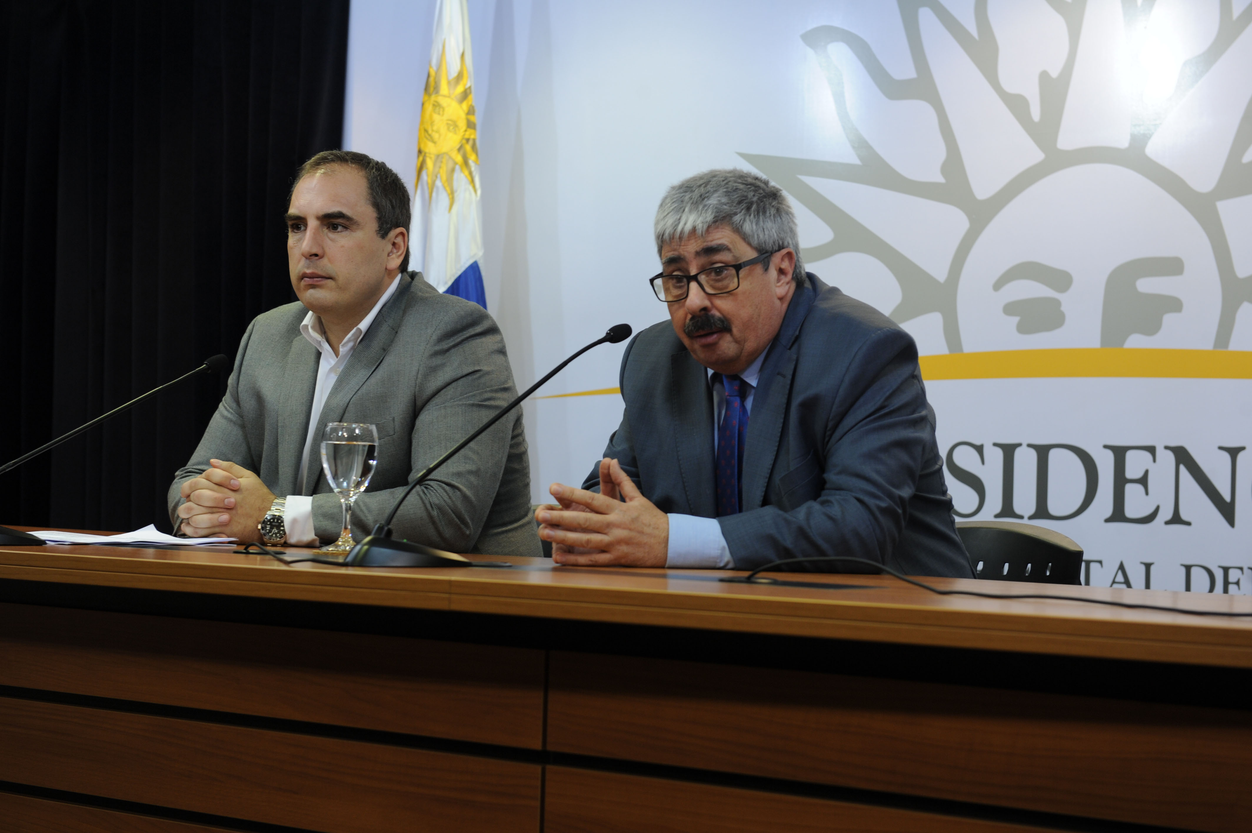Subsecretario de Economía, Pablo Ferreri, y ministro interino de Relaciones Exteriores, Ariel Bergamino