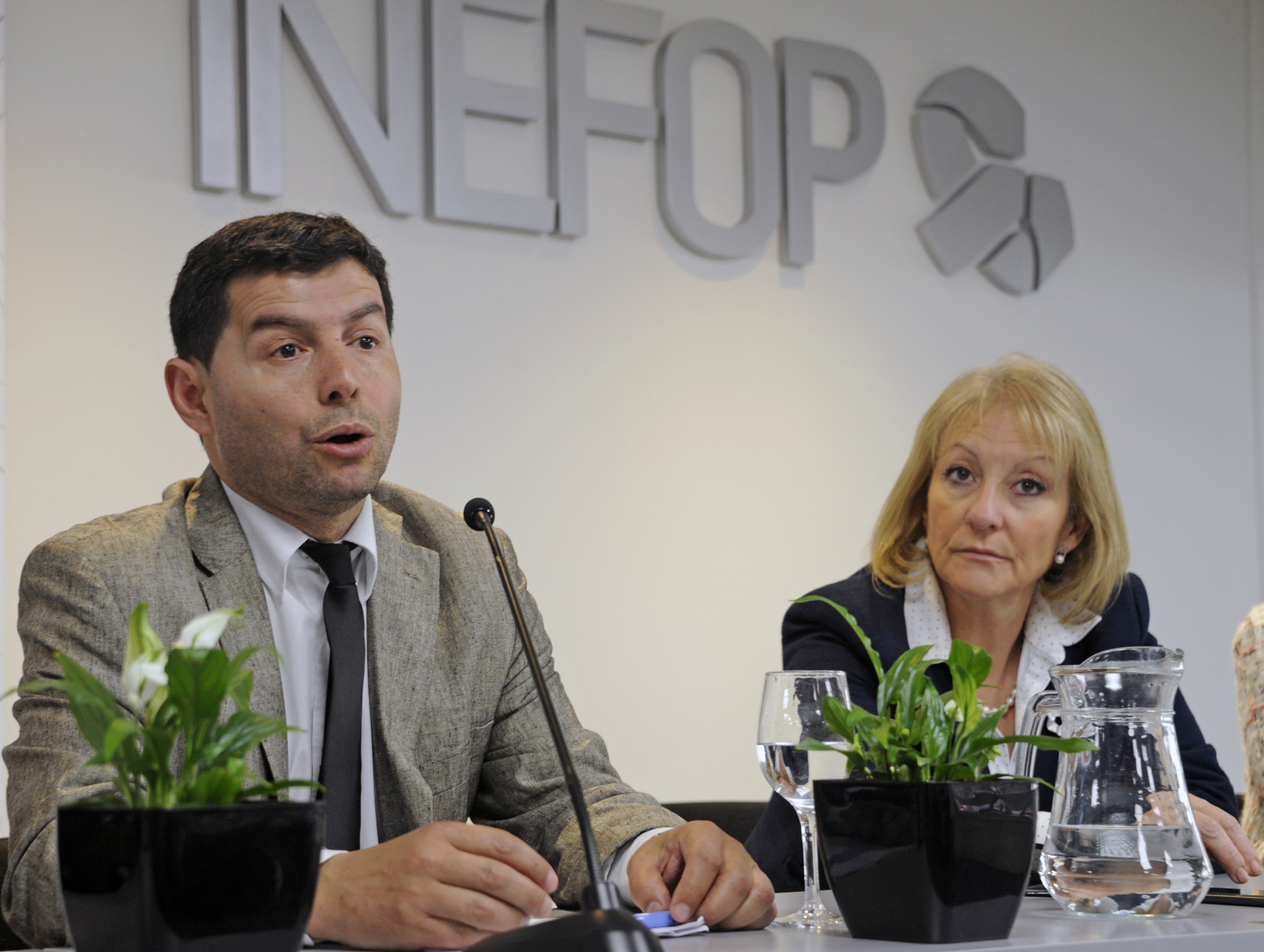 Director general de Inefop Eduardo Pereyra, haciendo uso de la palabra