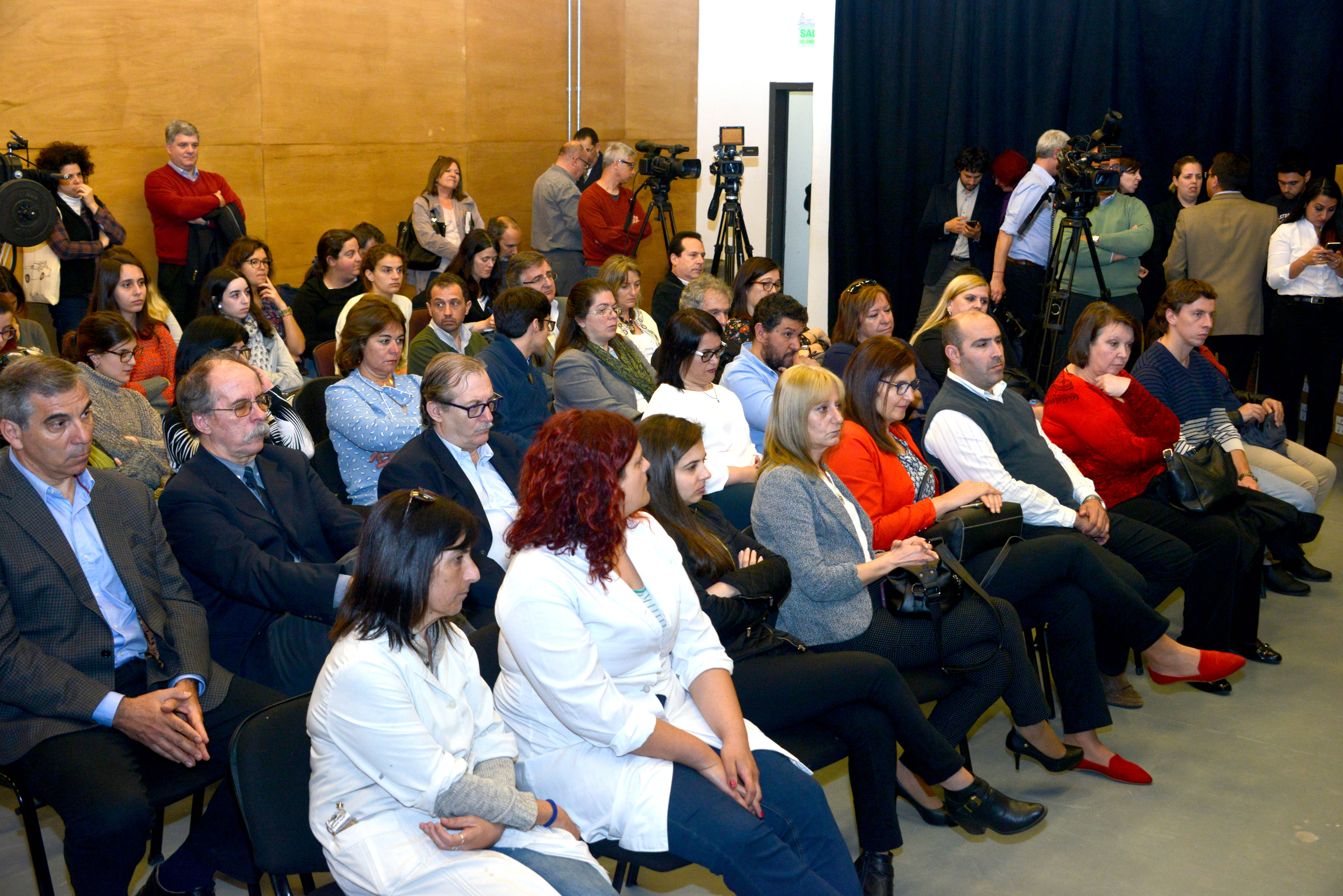 Acto de entrega de equipamiento a UTU