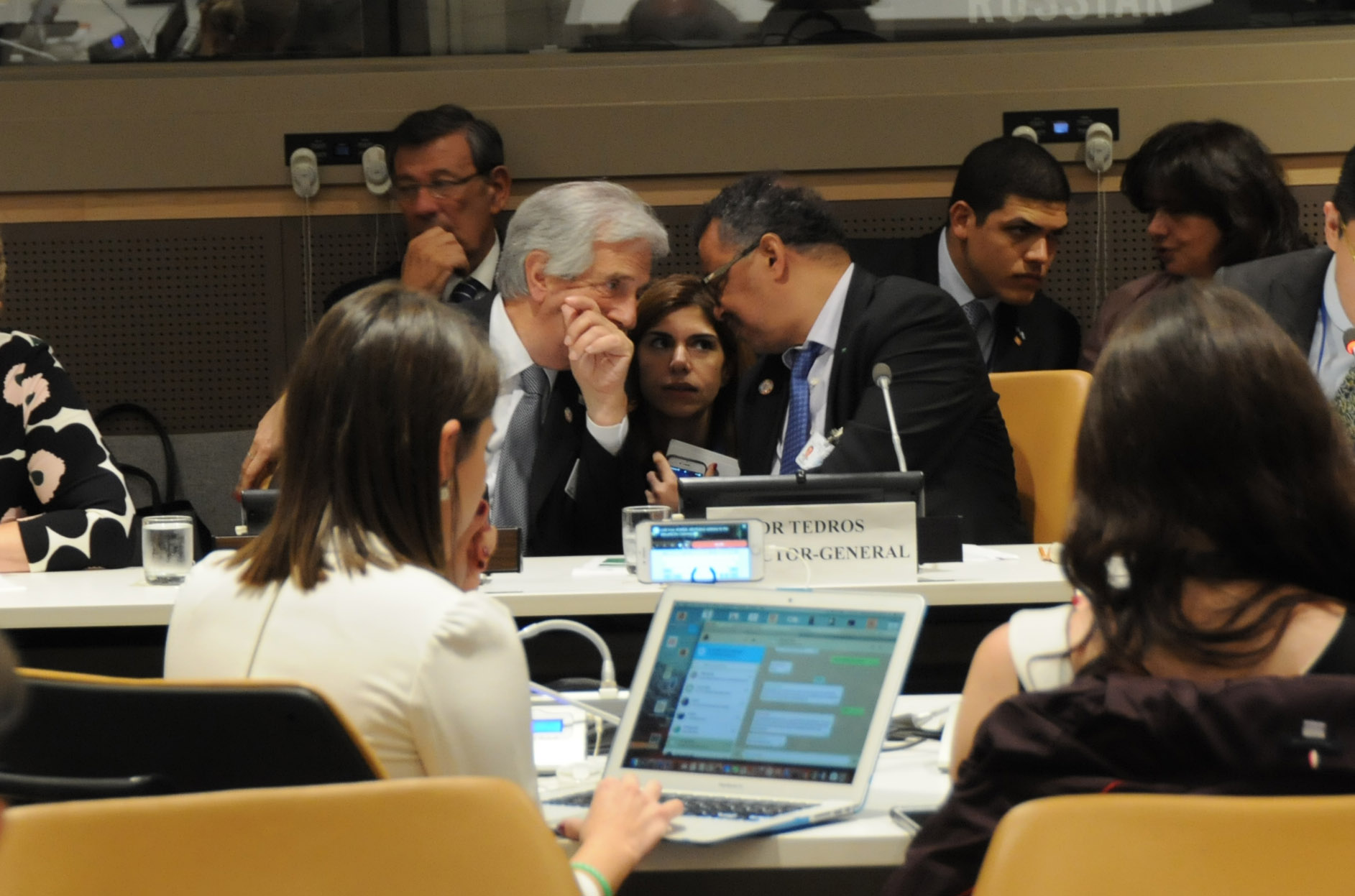 Tabaré Vázquez junto al director general de la OMS, Thedros Adhanom Ghebreyesus