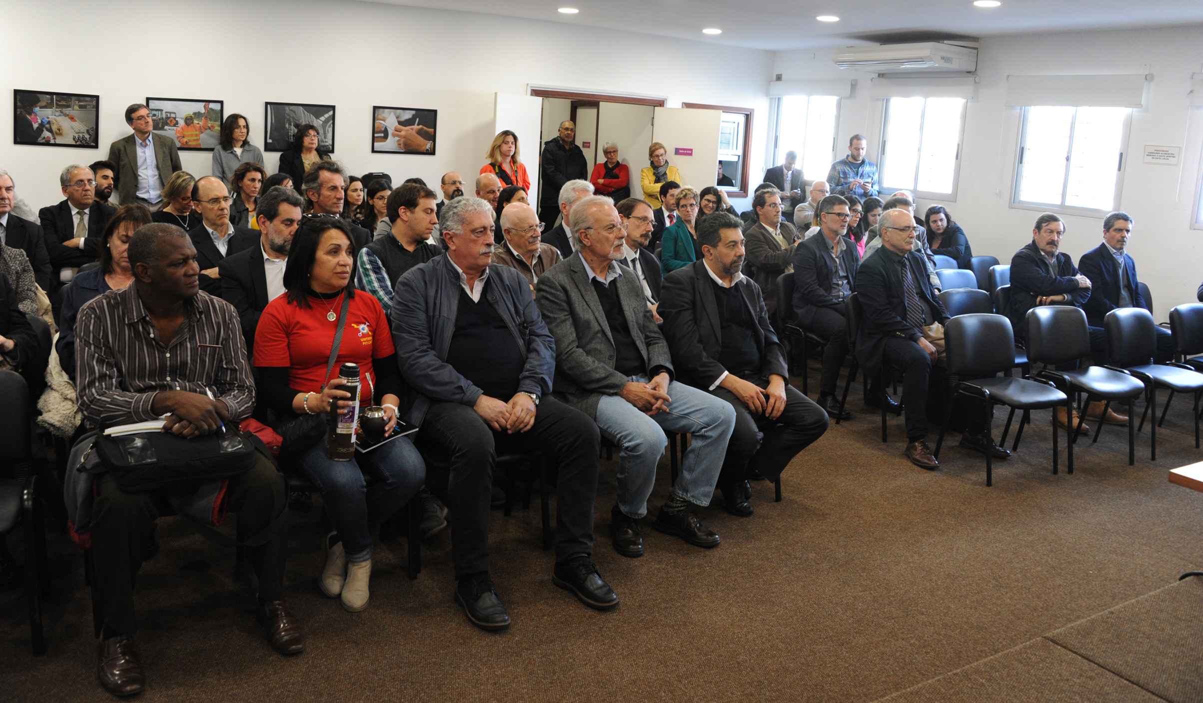 Asistentes a la presentación