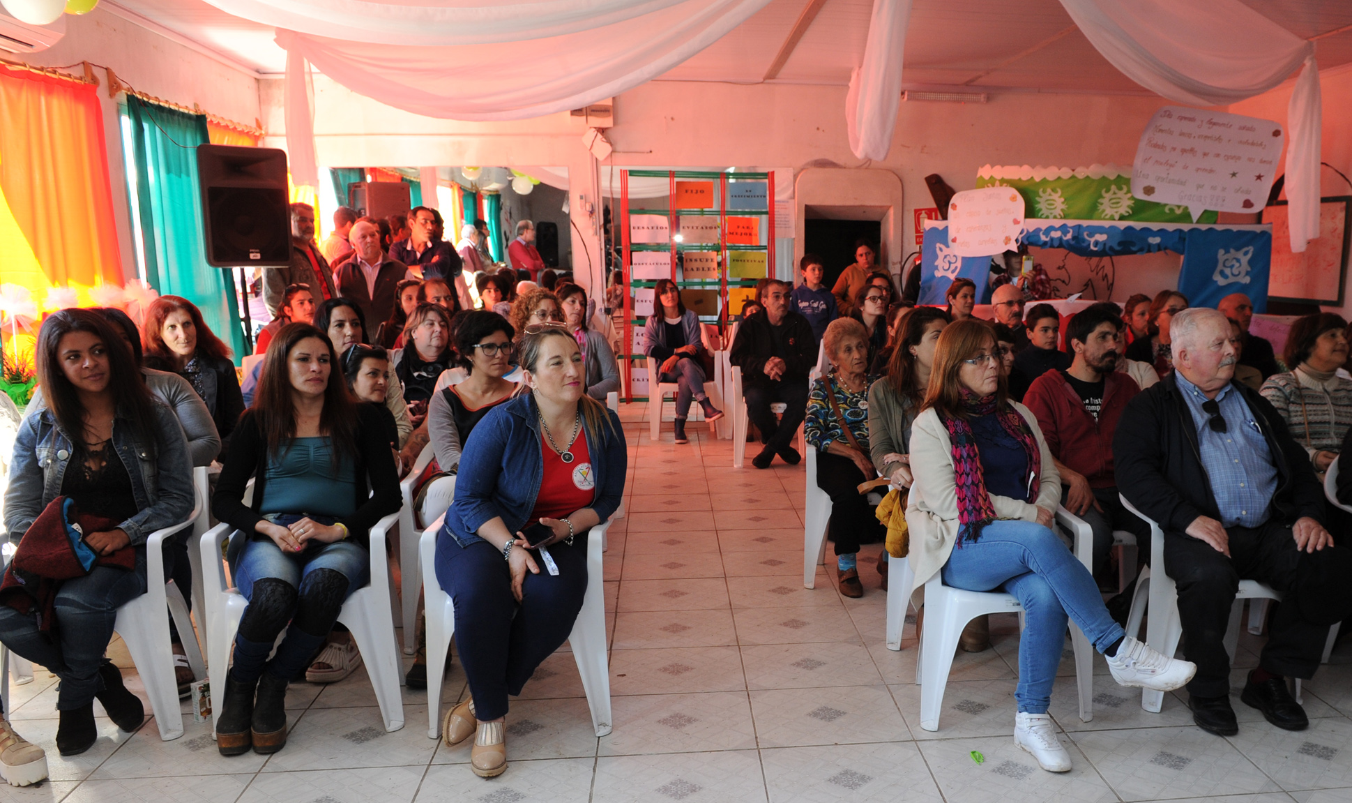 Ministra de Vivienda, Eneida de León, y Cecilia Cairo, del Plan de Mejoramiento de Barrios, inauguraron 16 intervenciones en Melo