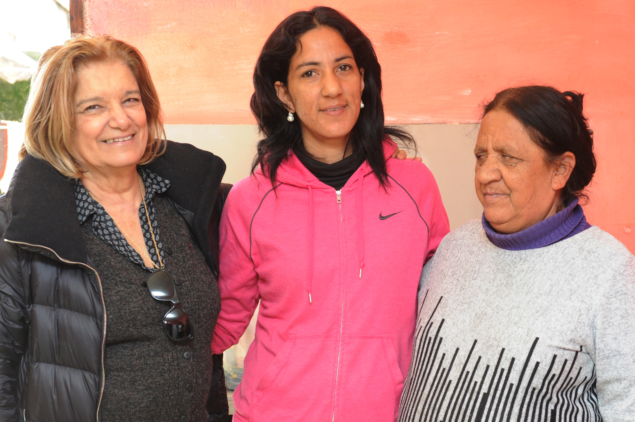 Ministra de Vivienda, Eneida de León, y Cecilia Cairo, del Plan de Mejoramiento de Barrios, inauguraron 16 intervenciones en Melo
