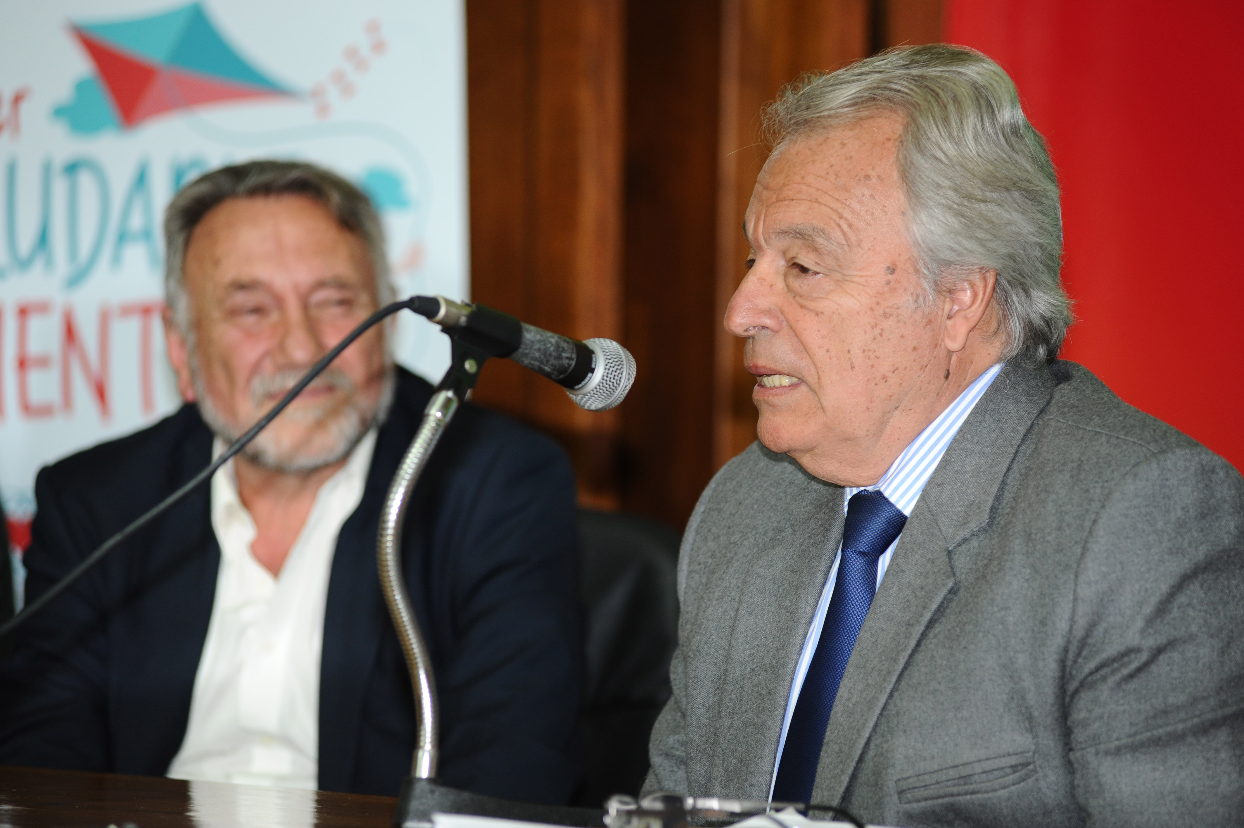 Conferencia sobre implementación de políticas de protección de la salud mental en niños