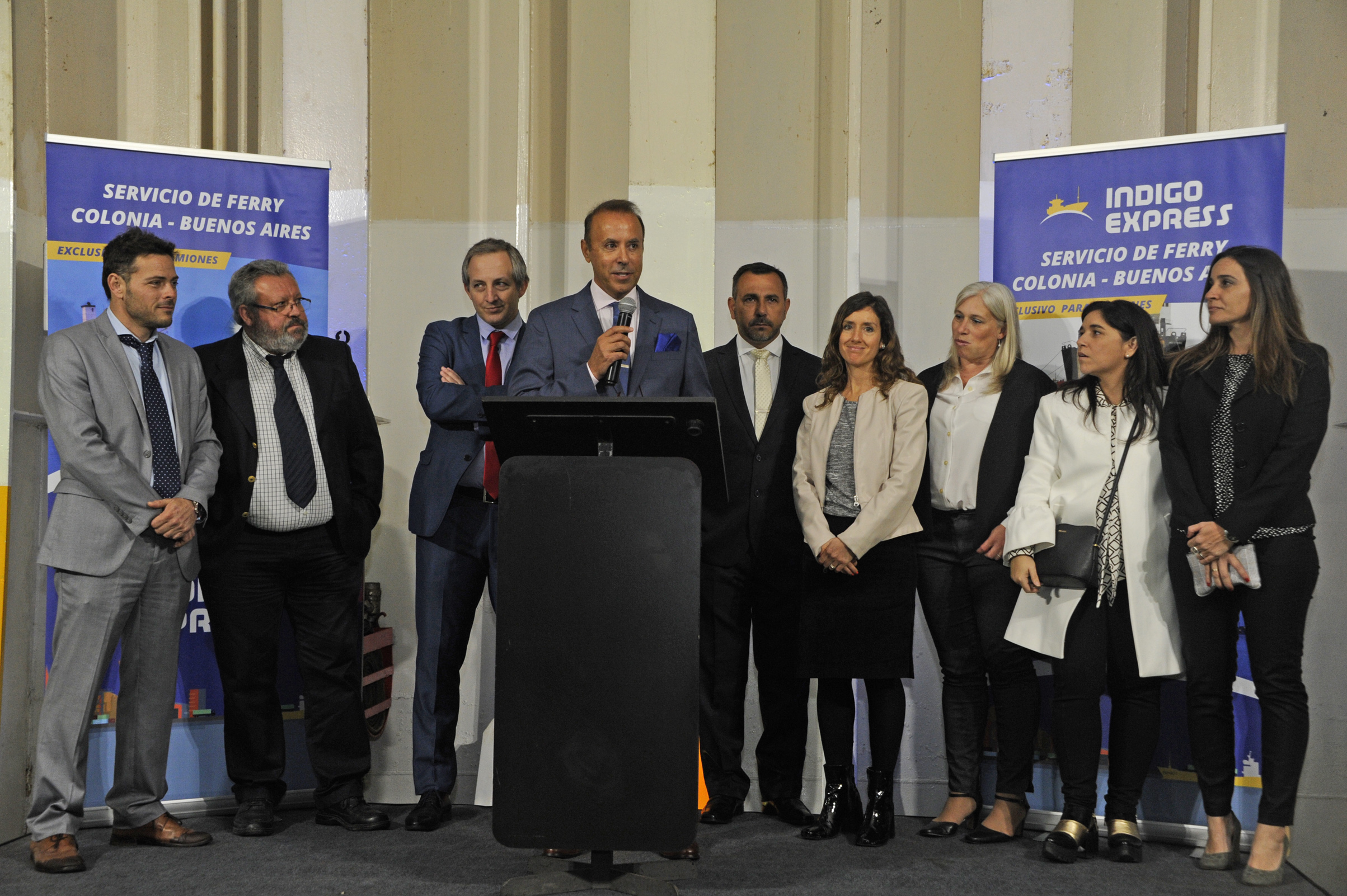 Presentación de nuevo servicio de ferris para camiones entre Colonia y Buenos Aires