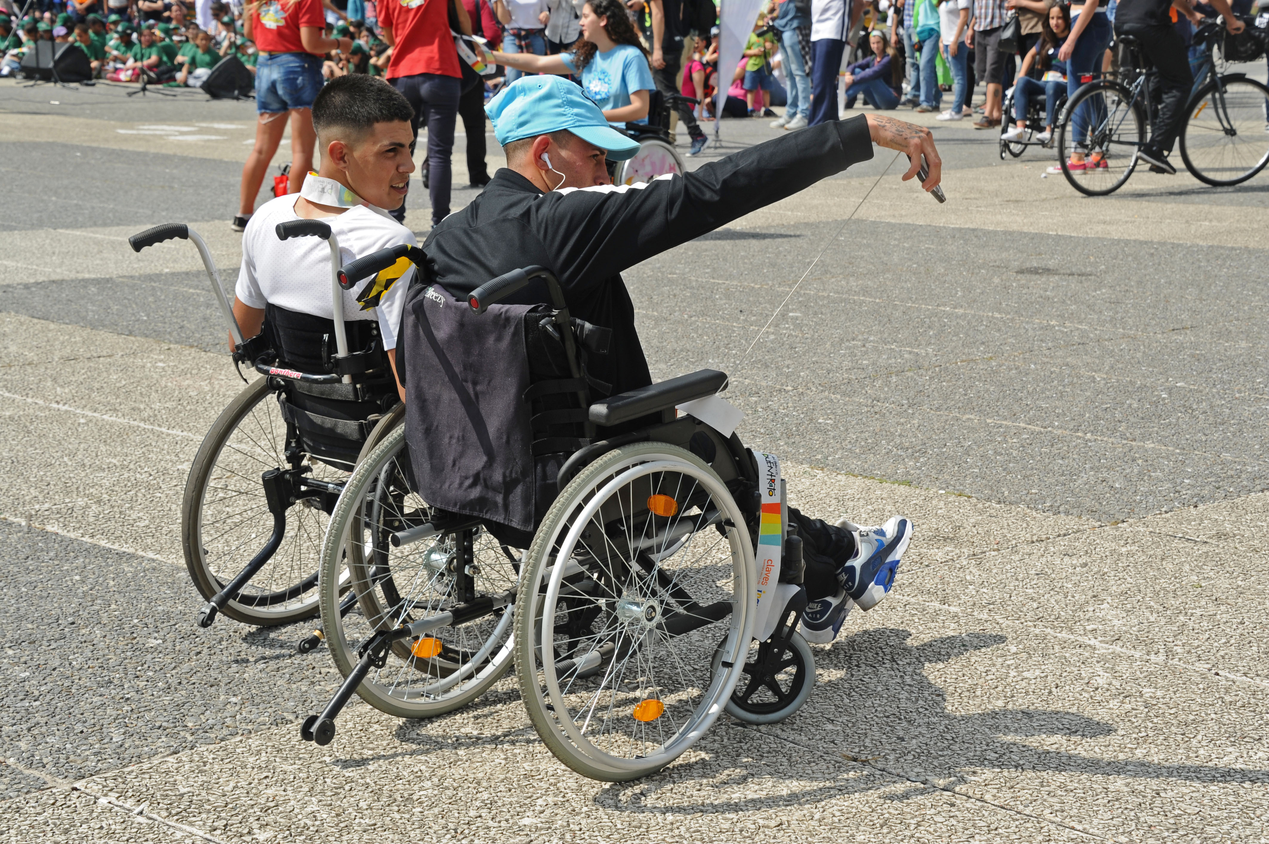 “Fiesta del buentrato” realizada en plaza Independencia