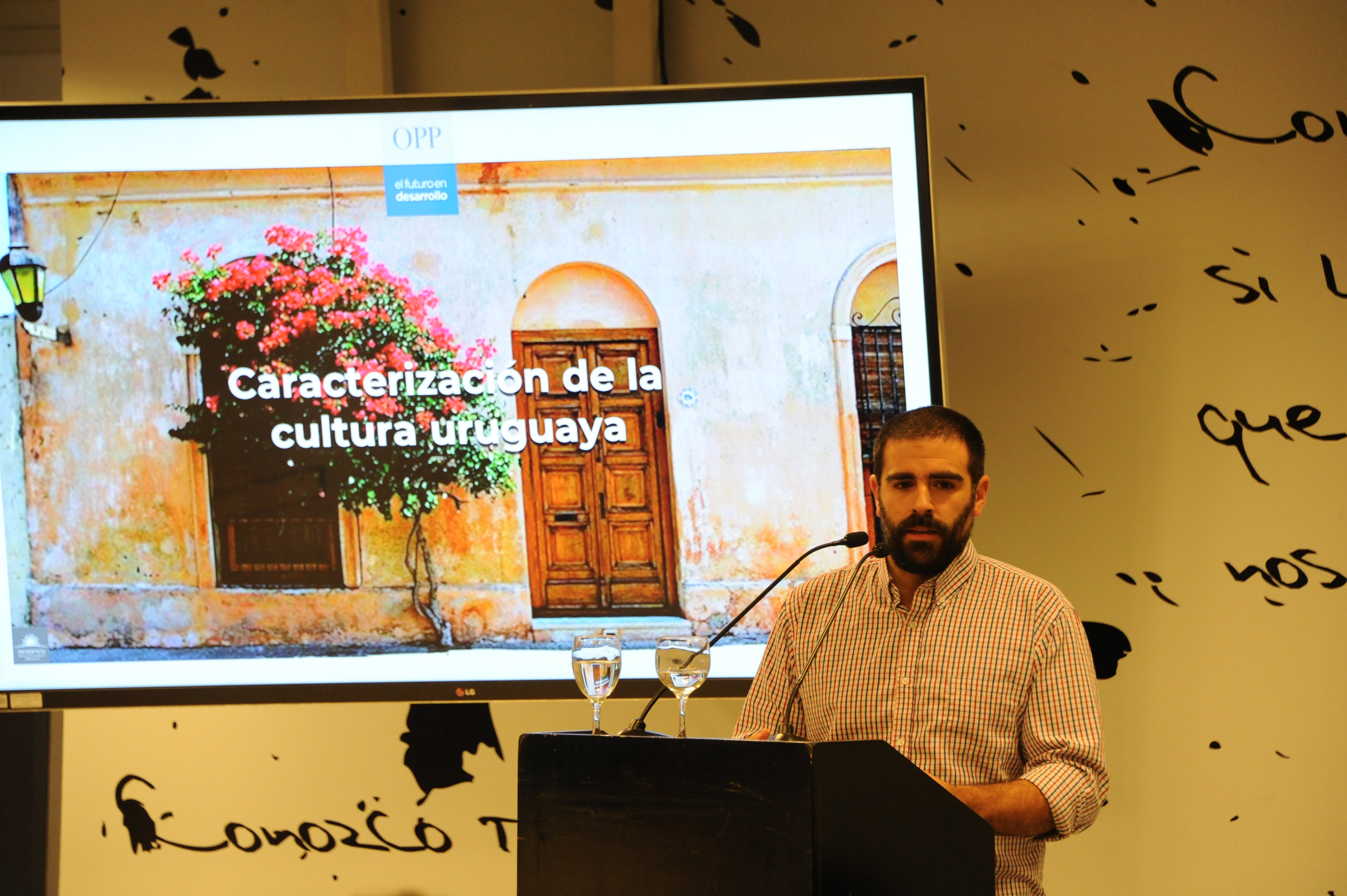 Presentación de informe sobre incidencia de factores culturales en el desarrollo del país