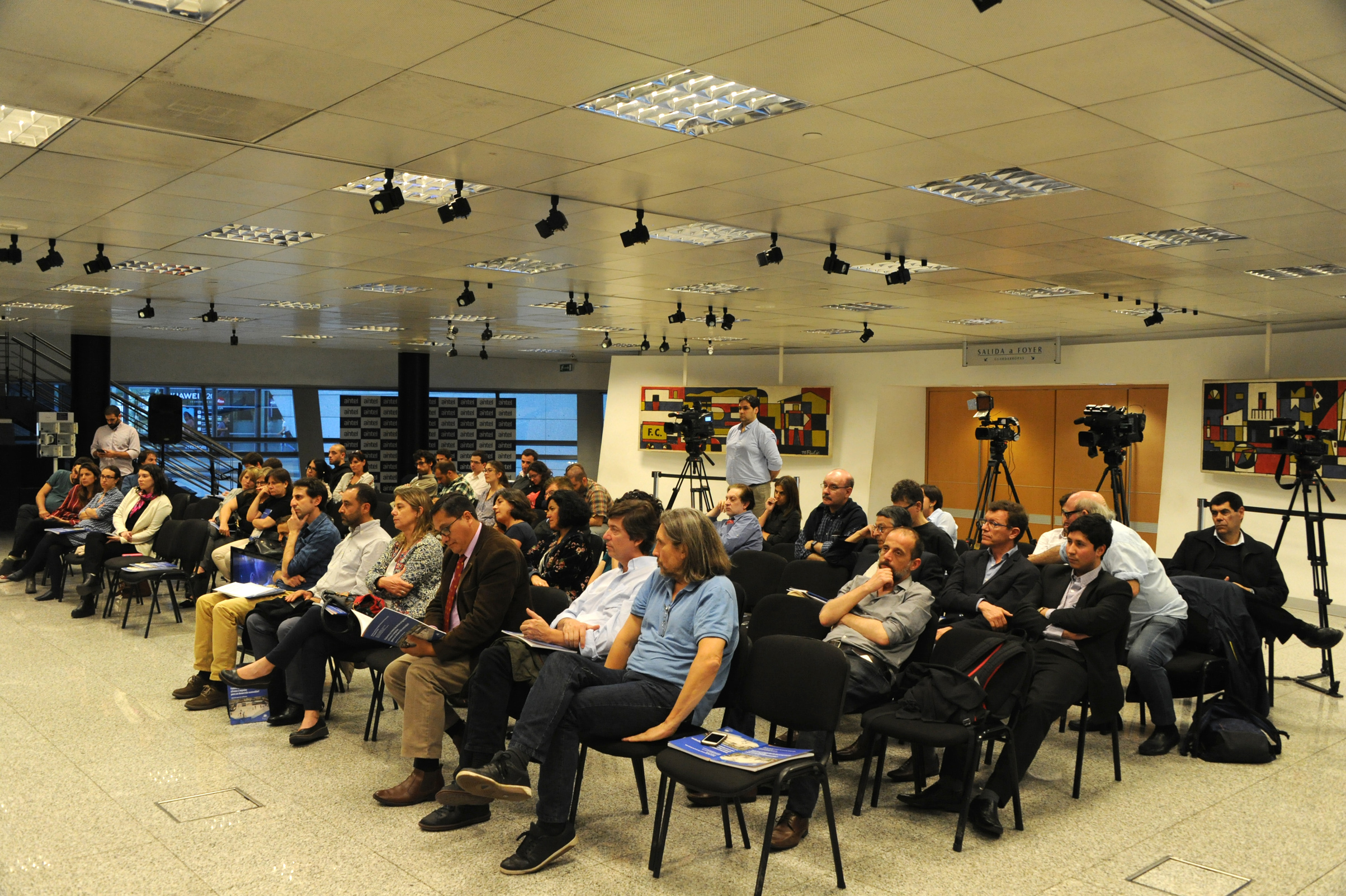 Asistentes a la conferencia