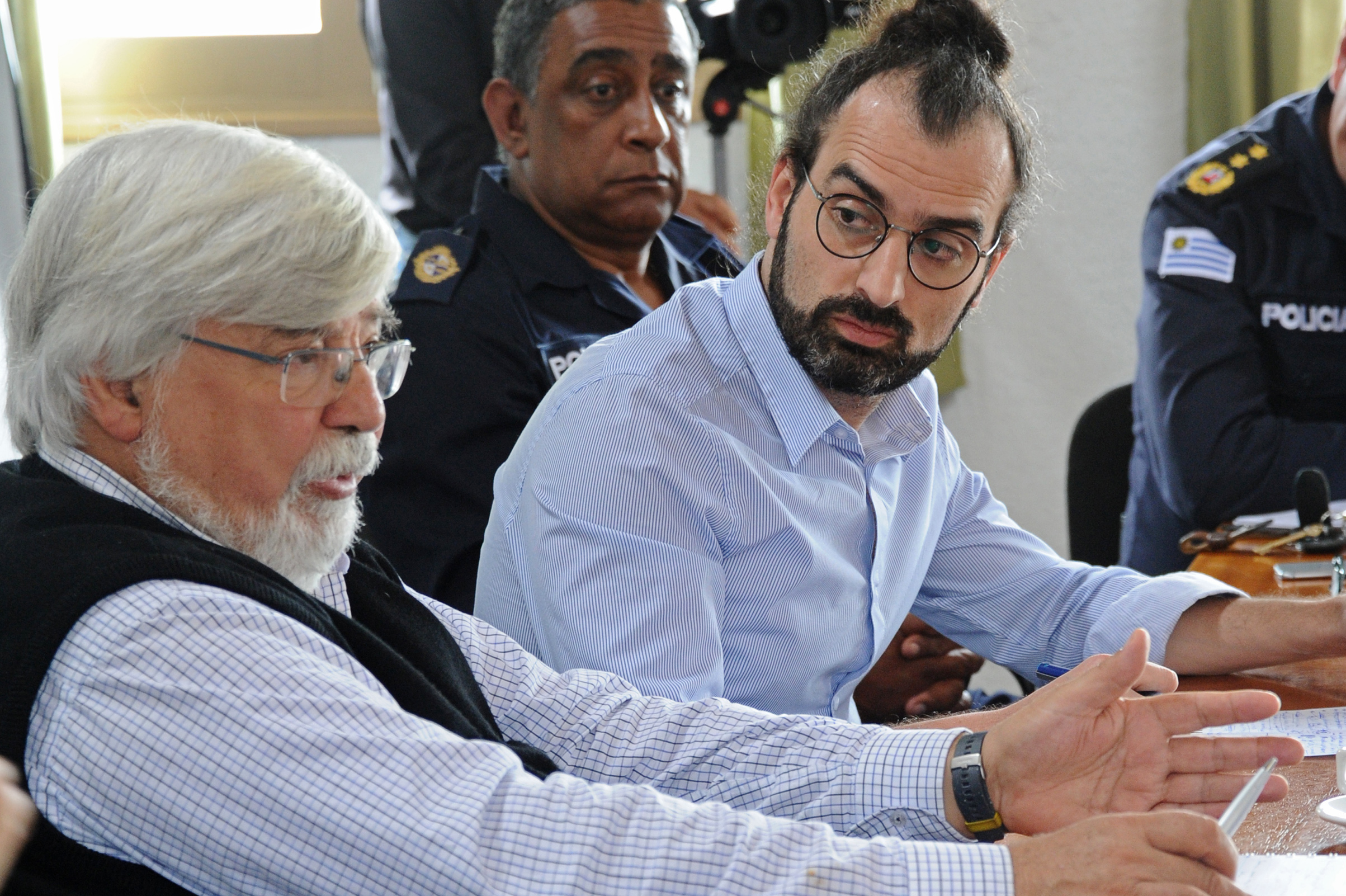 Ministro del Interior, Eduardo Bonomi, y otras autoridades de la cartera durante reuniones de trabajo mantenidas en Rocha