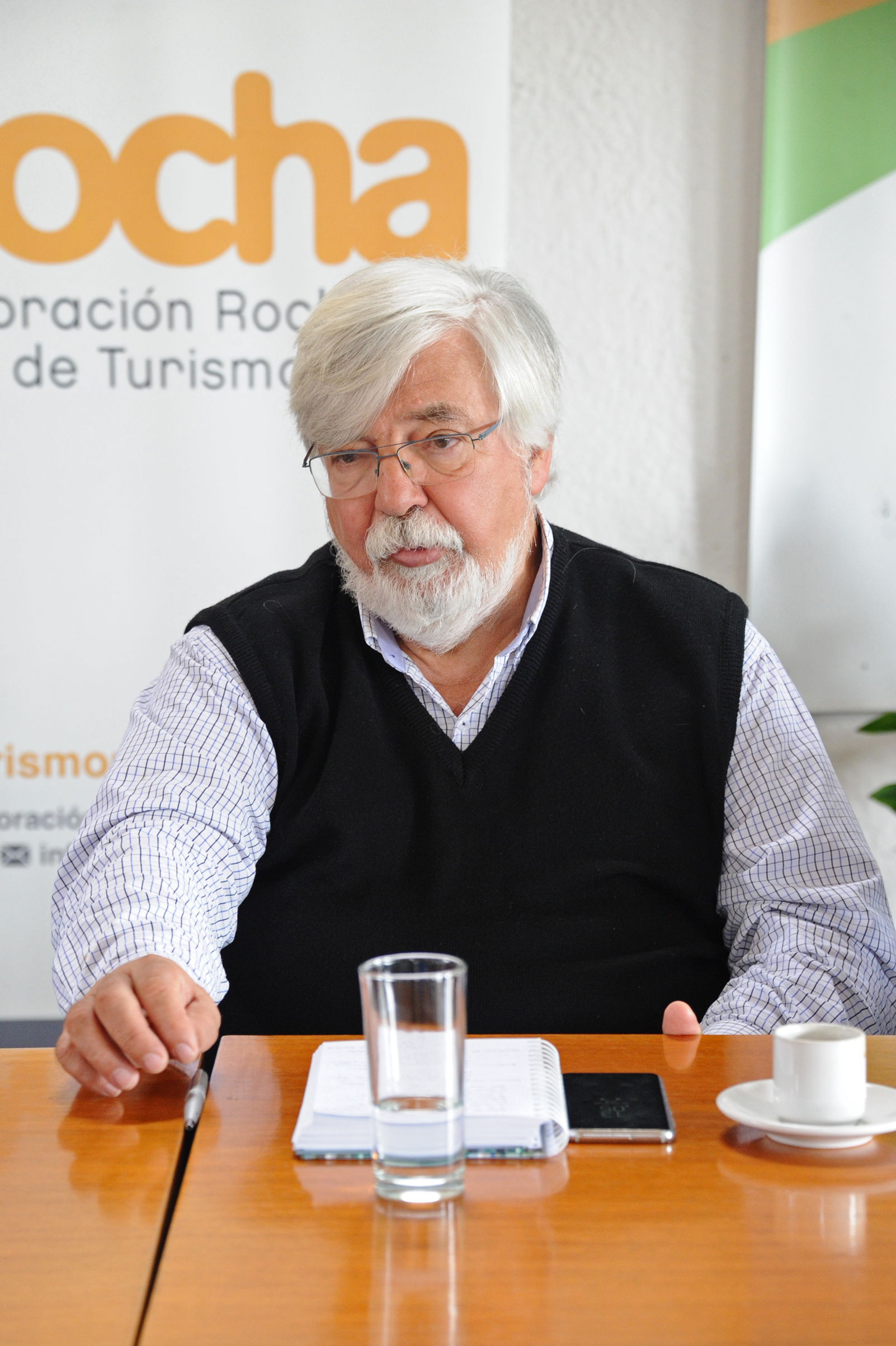 Ministro del Interior, Eduardo Bonomi, y otras autoridades de la cartera durante reuniones de trabajo mantenidas en Rocha