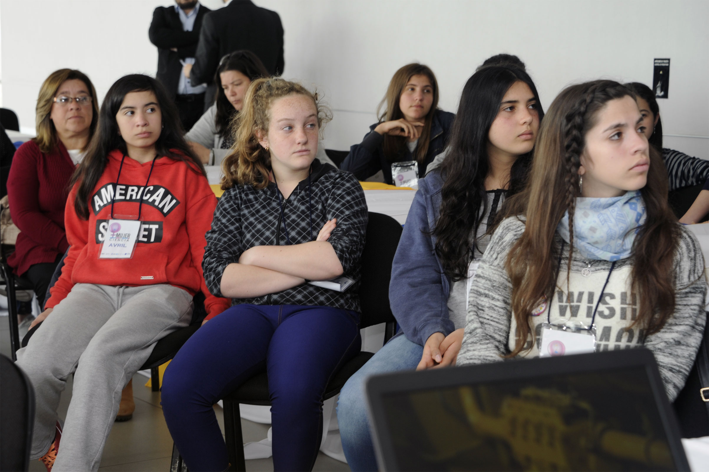 Adolescentes participaron de encuentro e intercambio con la ministra Carolina Cosse