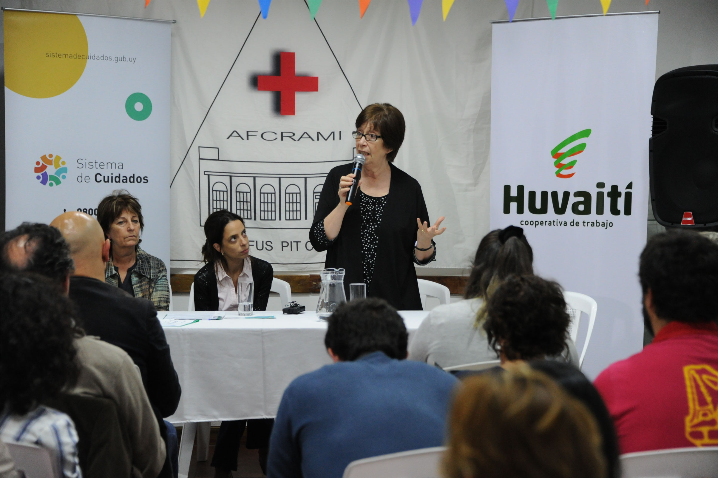 Acto de inauguración de centro en Las Piedras al que concurren 60 niños