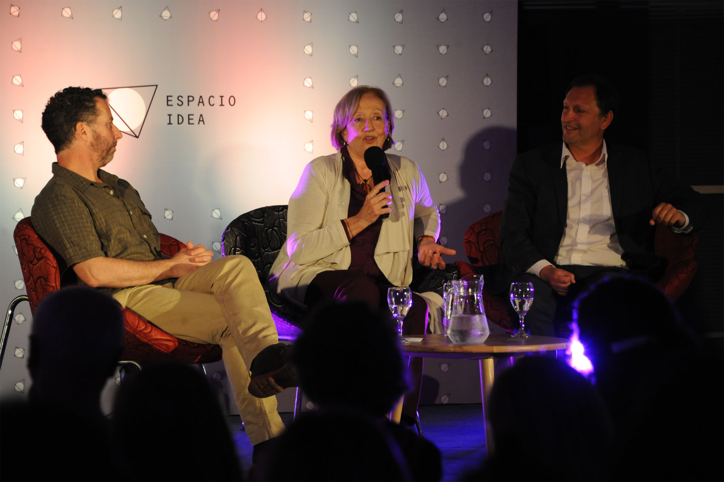 Premiación de Fondos Concursables, realizada en espacio Idea de la Dirección Nacional de Cultura