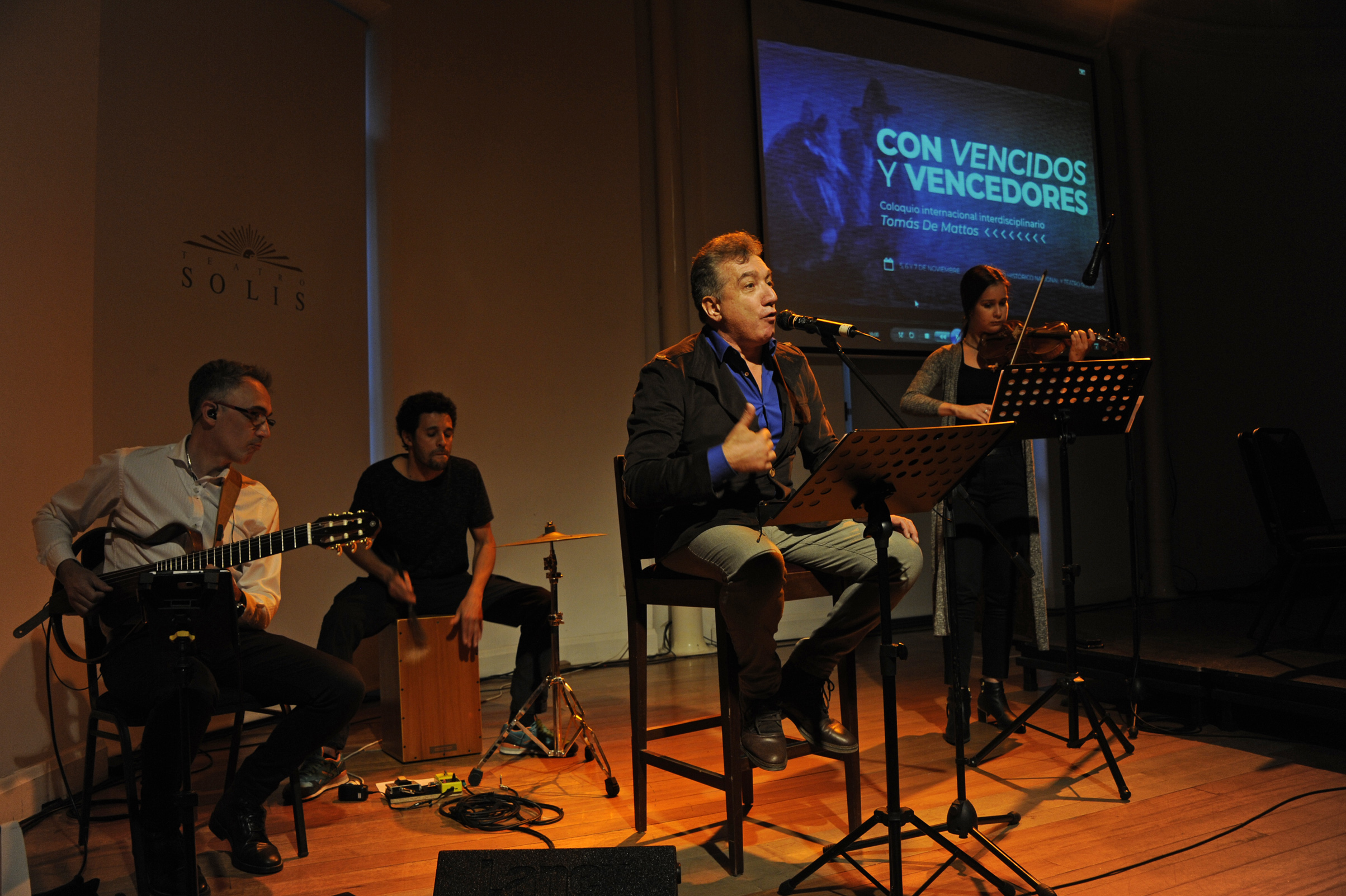 Representación musical durante el acto homenaje a los 30 años de la primera edición de “¡Bernabé, Bernabé!”