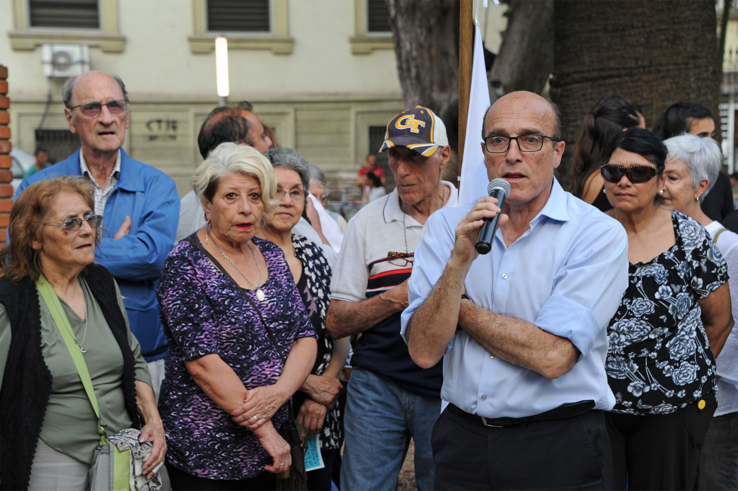 Intendente de Montevideo, Daniel Martínez, haciendo uso de la palabra