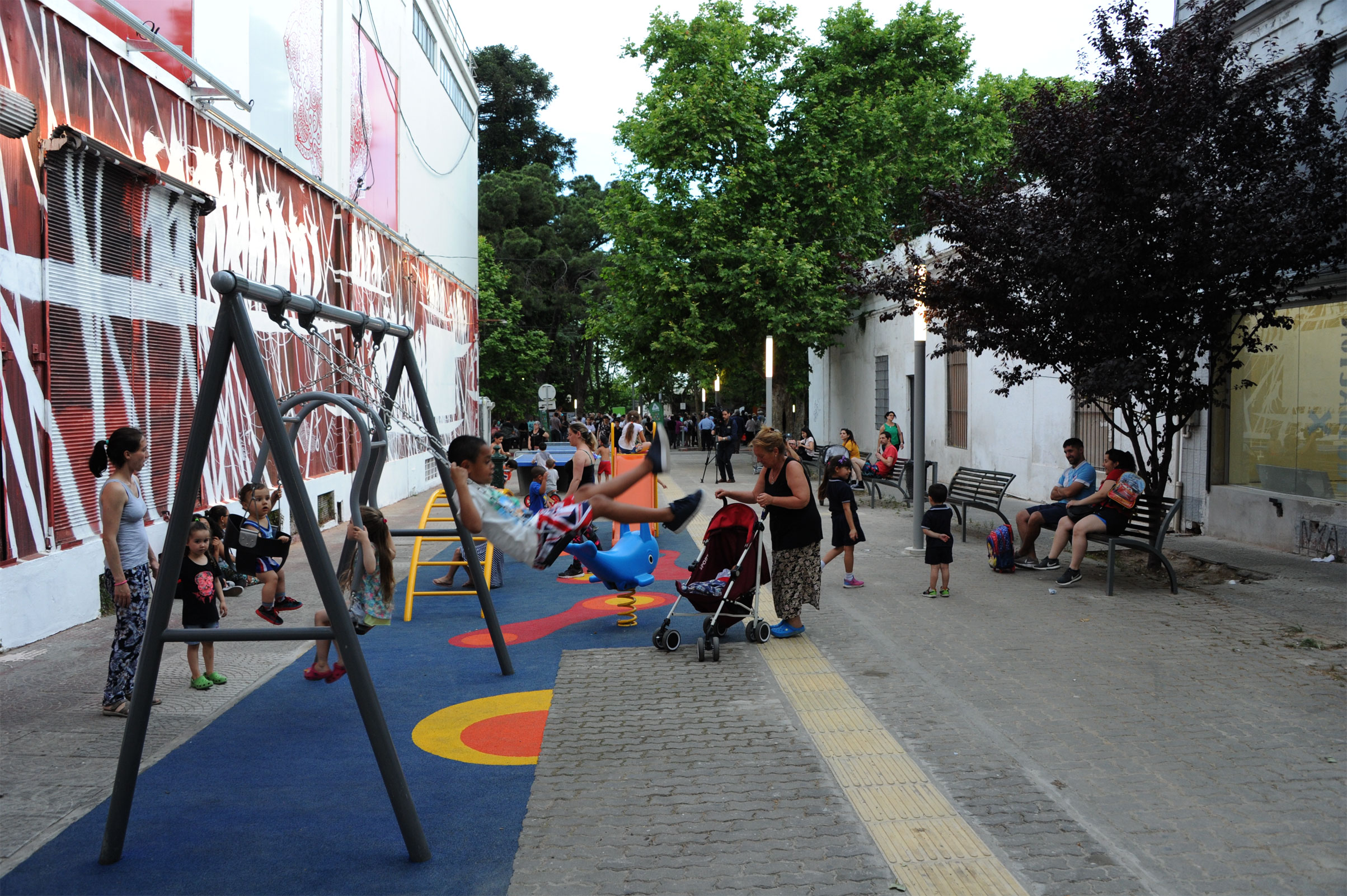 Inauguración de obras en Plaza de la Restauración y Paseo Miró, intervenciones en barrio La Unión