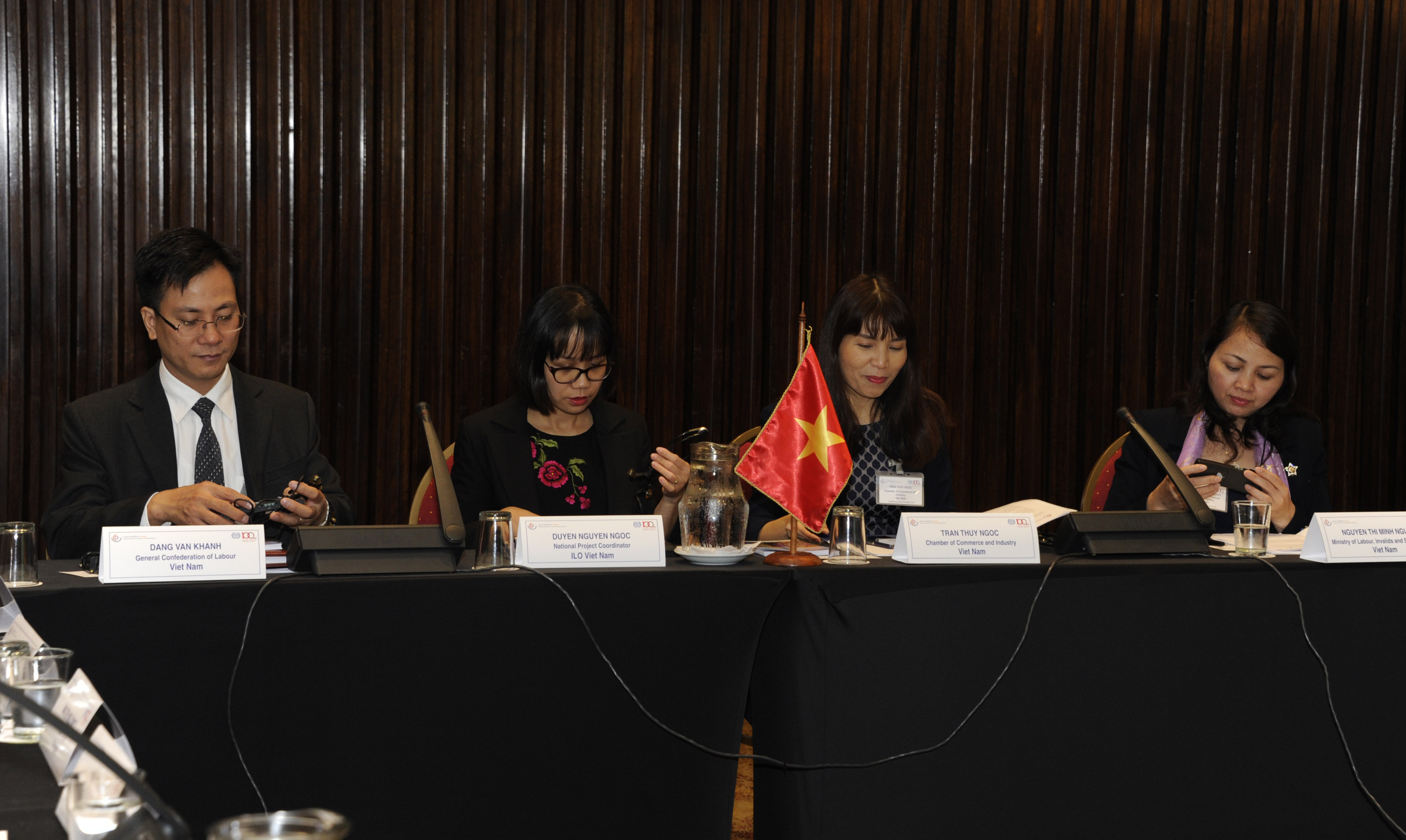 Encuentro entre empresarios, trabajadores y gobiernos, con representantes de Vietnam, Indonesia, Filipinas y Myanmar