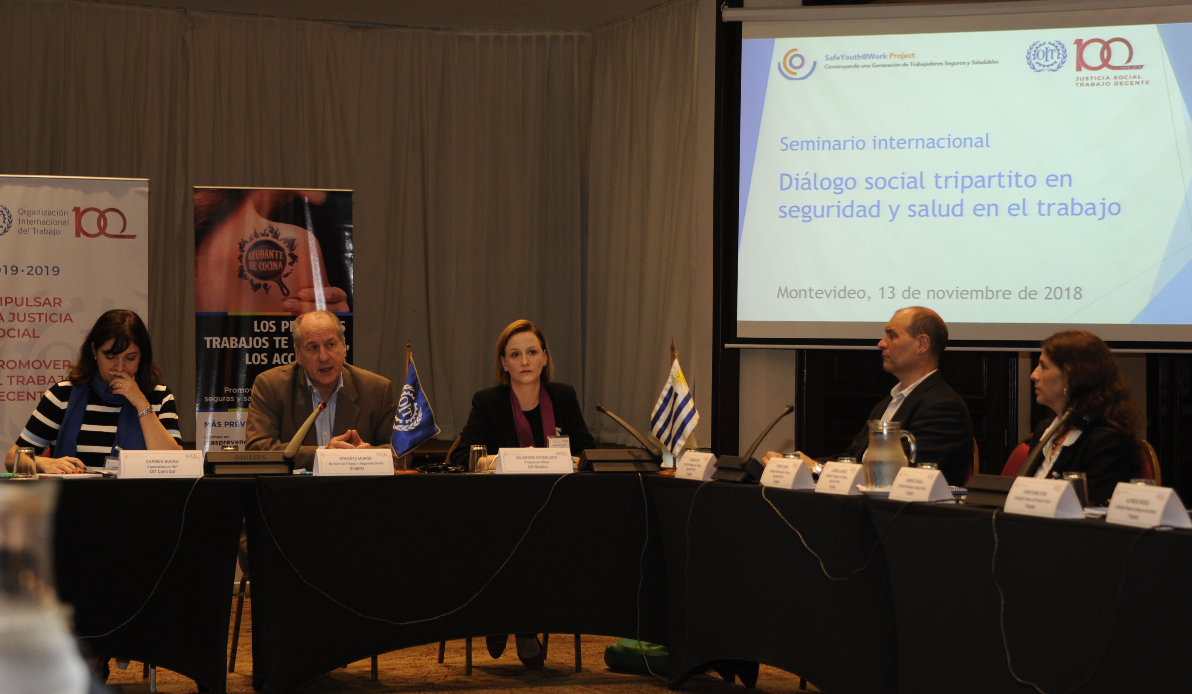 Ministro Ernesto Murro en diálogo social tripartito en seguridad y salud en el trabajo