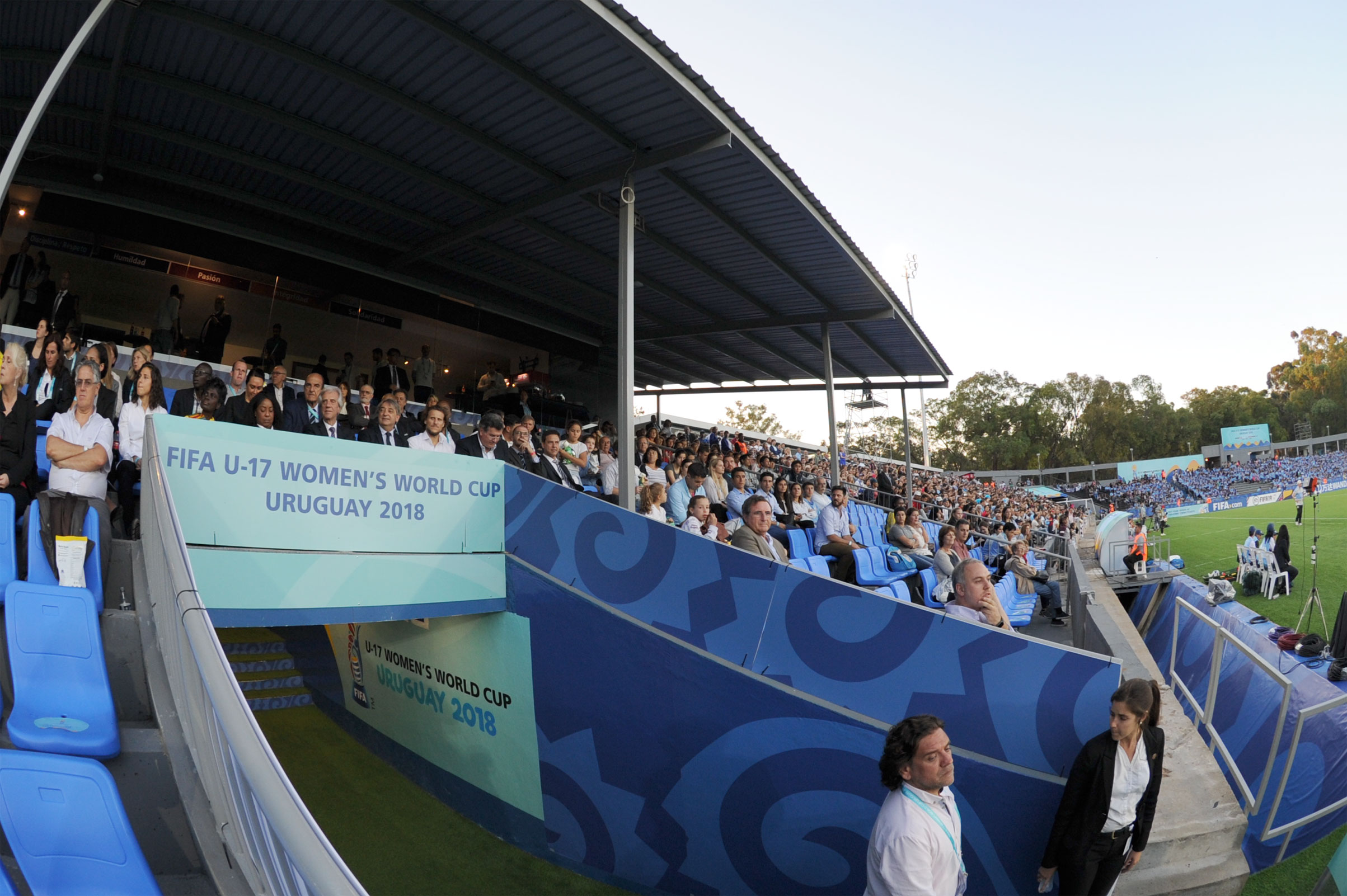 Presidente Tabaré Vázquez presente en apertura del Mundial de Fútbol Femenino sub-17 en el estadio Charrúa, Montevideo