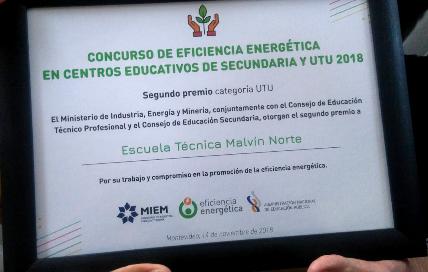 Ministra Carolina Cosse participó en la entrega de premios a la eficiencia energética, en el liceo n.° 1 de San José