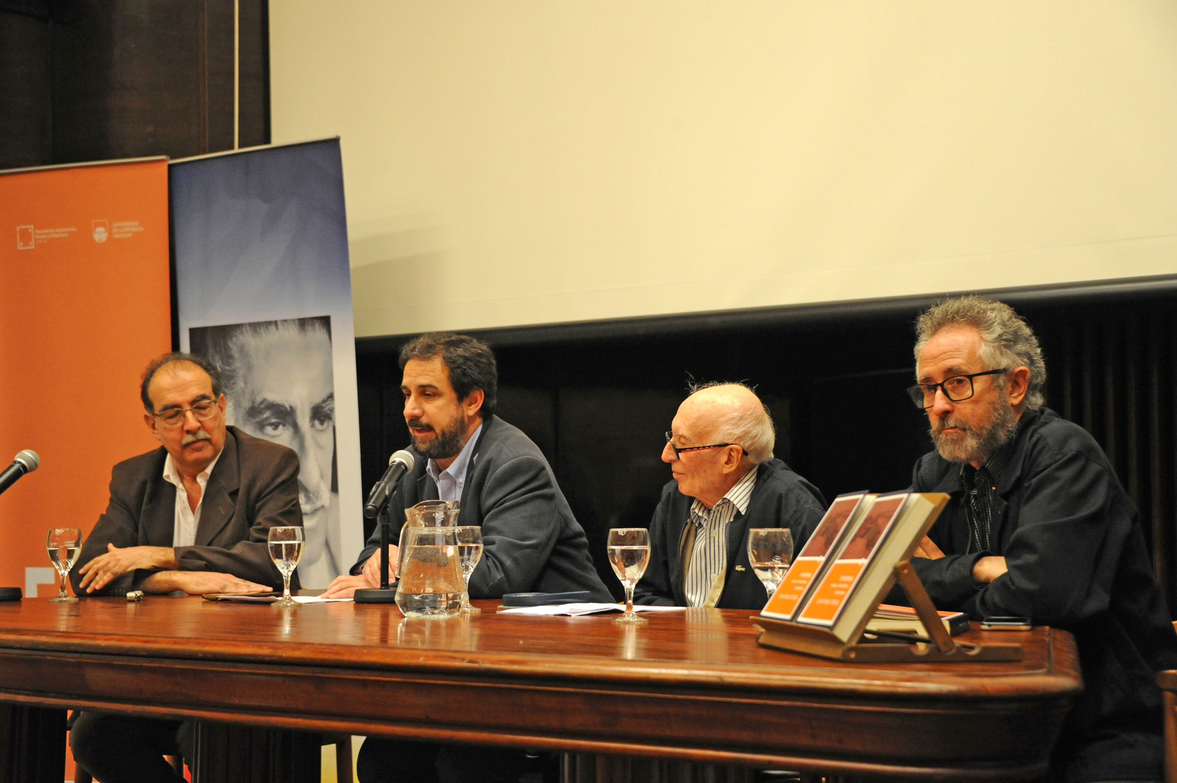 Lanzamiento del libro titulado “Vivienda: familia, comunidad, territorio”, sobre la obra de Juan Pablo Terra