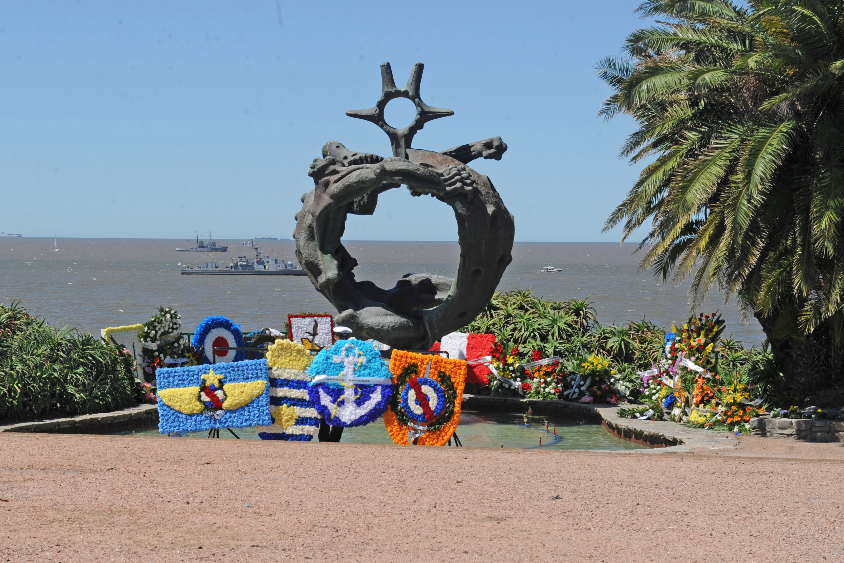 Conmemoración de los 201 años de creación de la Armada