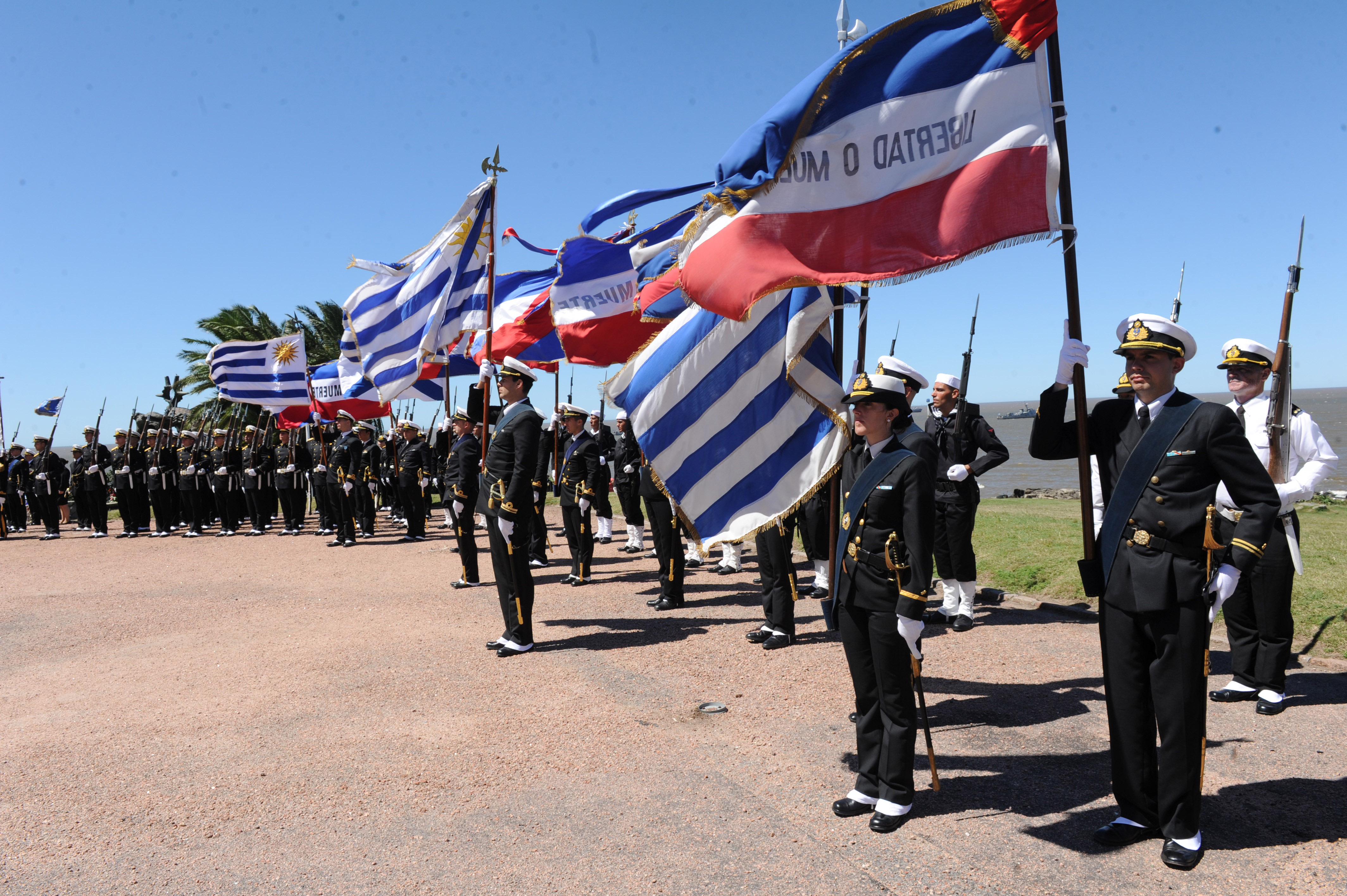Conmemoración de los 201 años de creación de la Armada