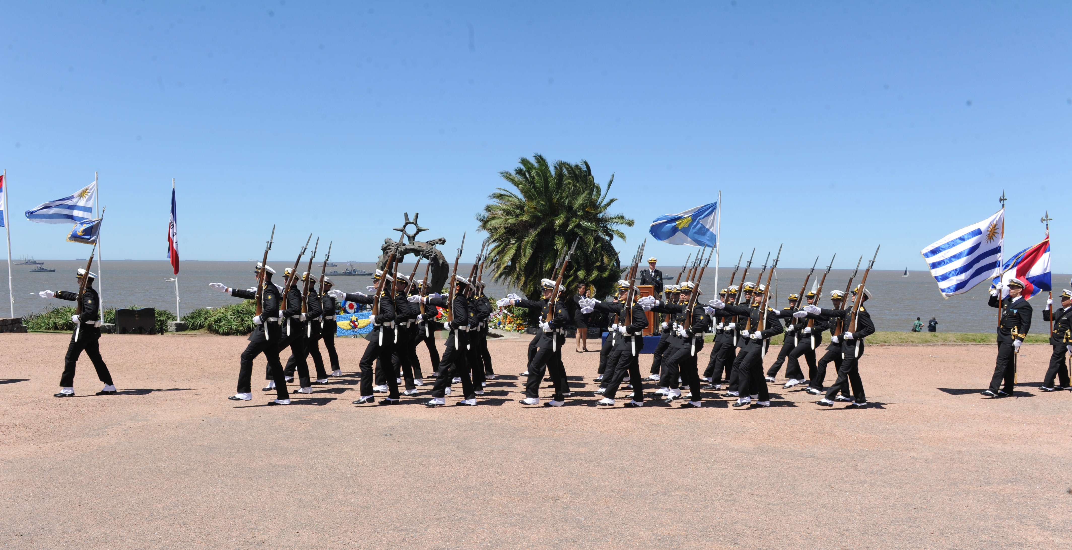 Conmemoración de los 201 años de creación de la Armada