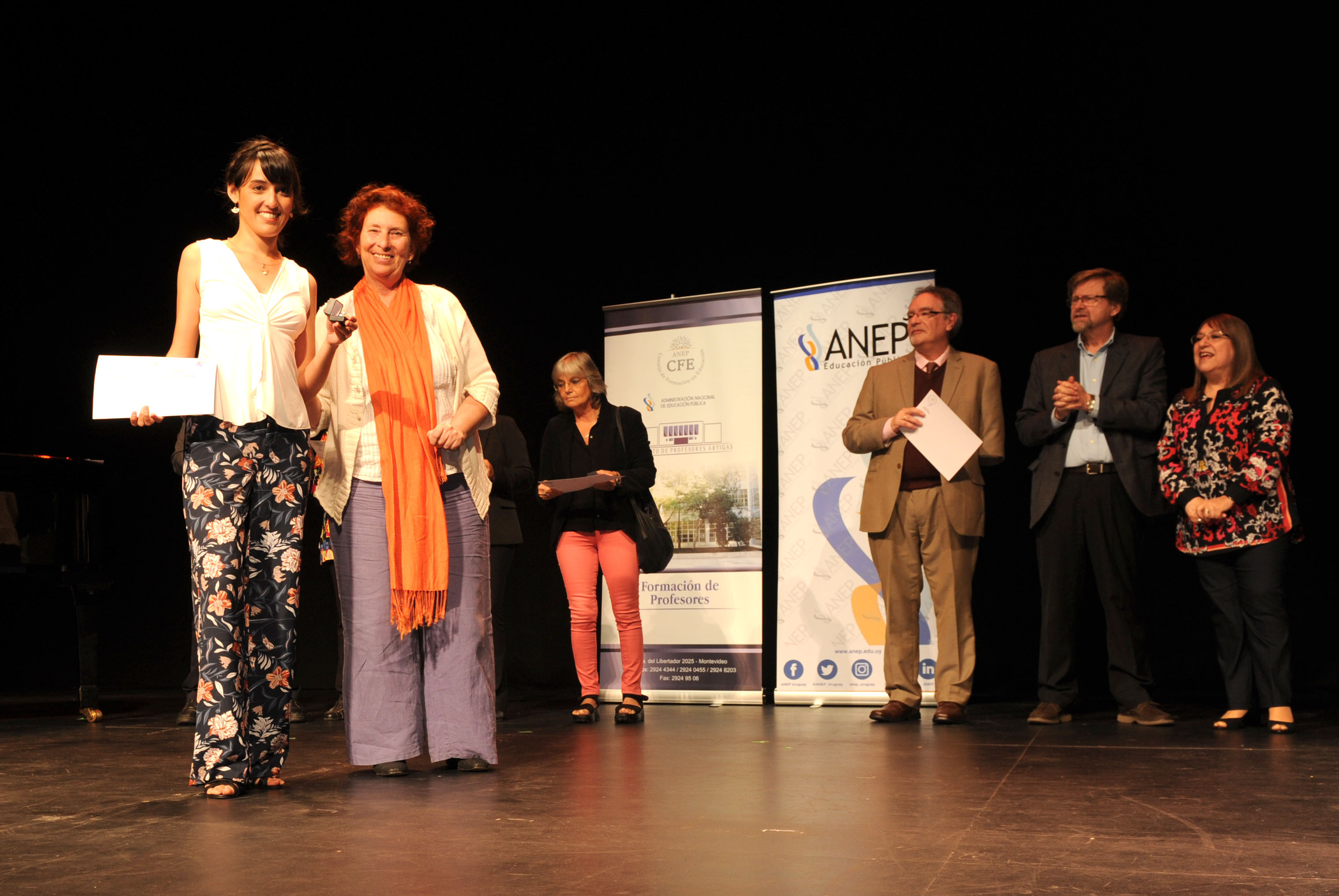 Acto de graduación de 265 docentes egresados del Instituto de Profesores Artigas