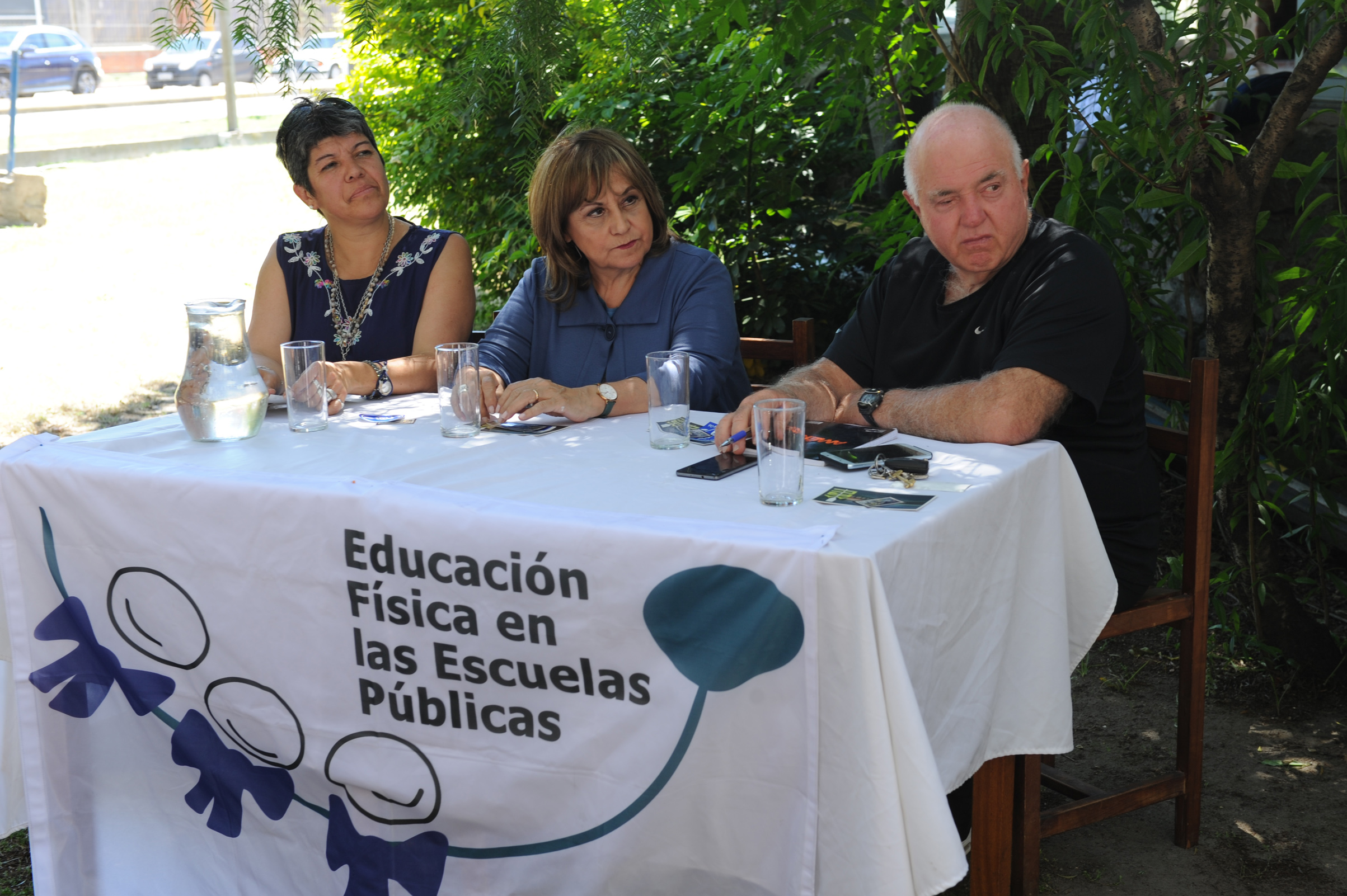 Autoridades presentes previo a la firma del acuerdo