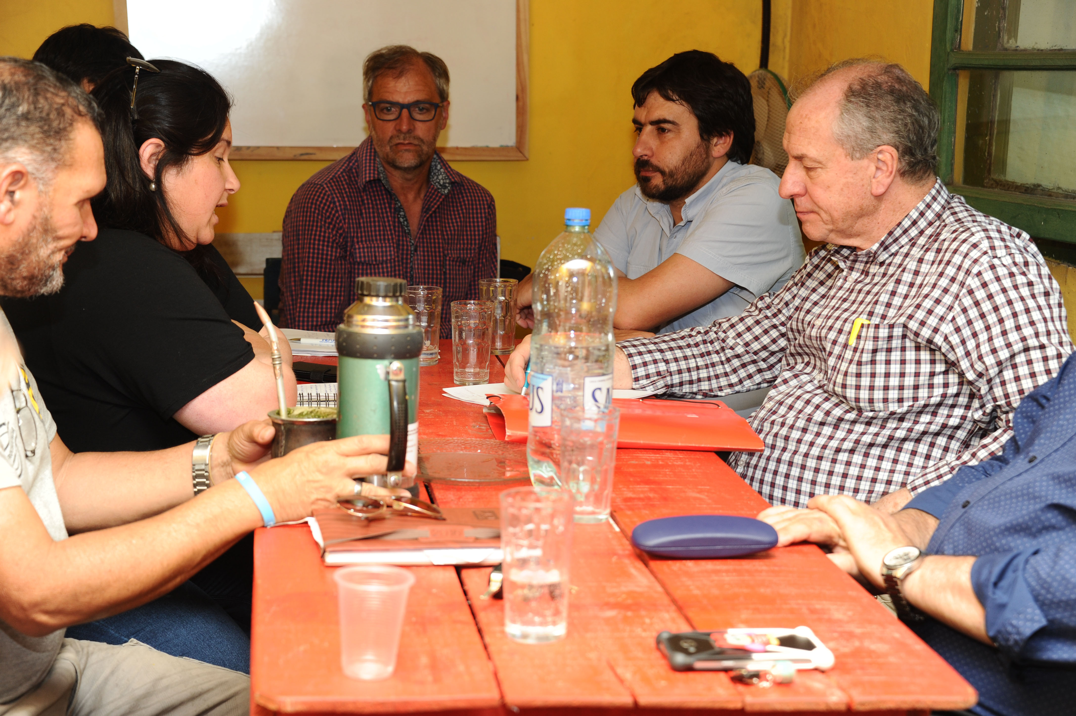 El ministro Murro recibió se reunió con diversas organizaciones de Artigas y en la sede del PIT-CNT