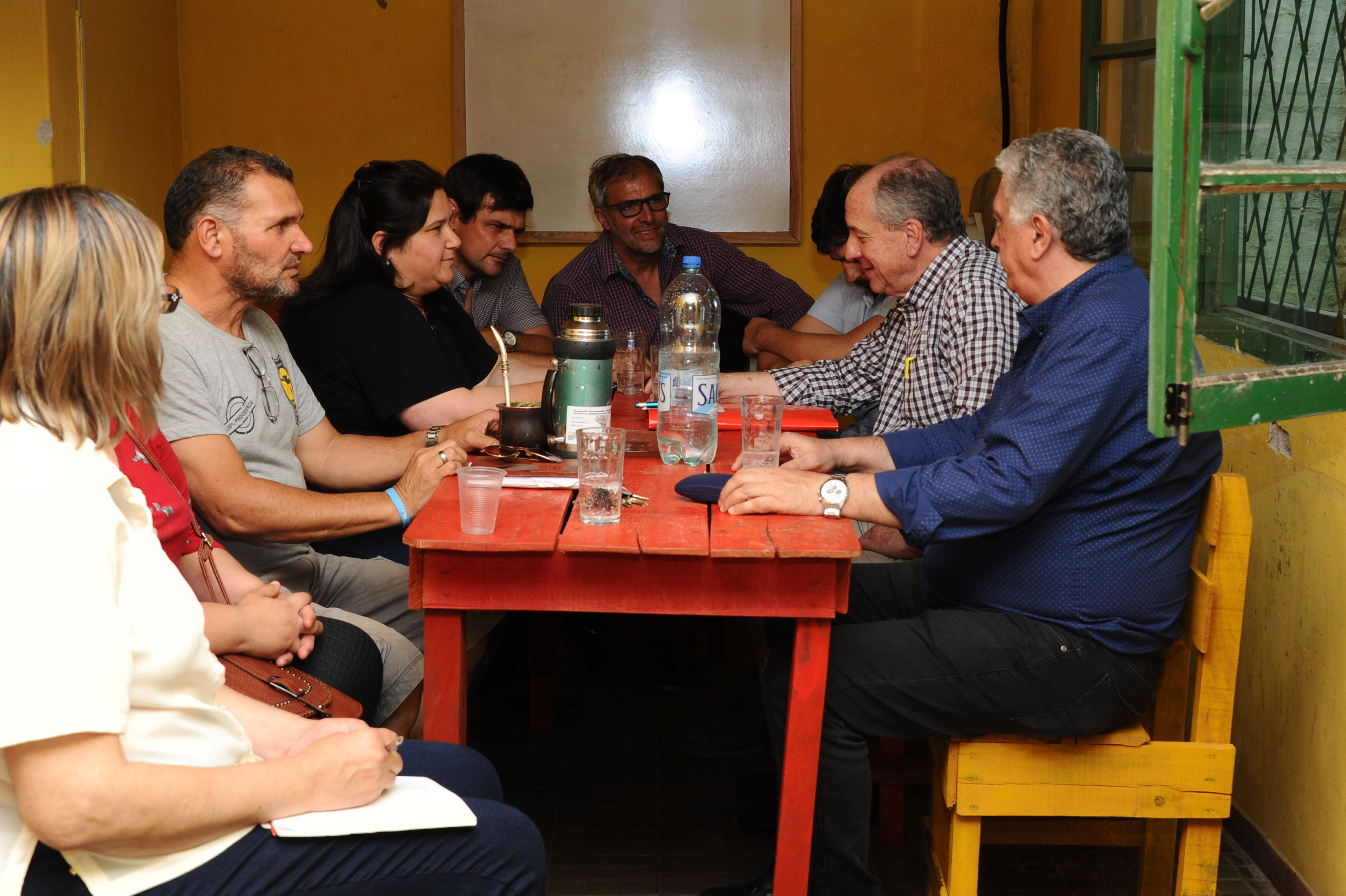 El ministro Murro recibió se reunió con diversas organizaciones de Artigas y en la sede del PIT-CNT