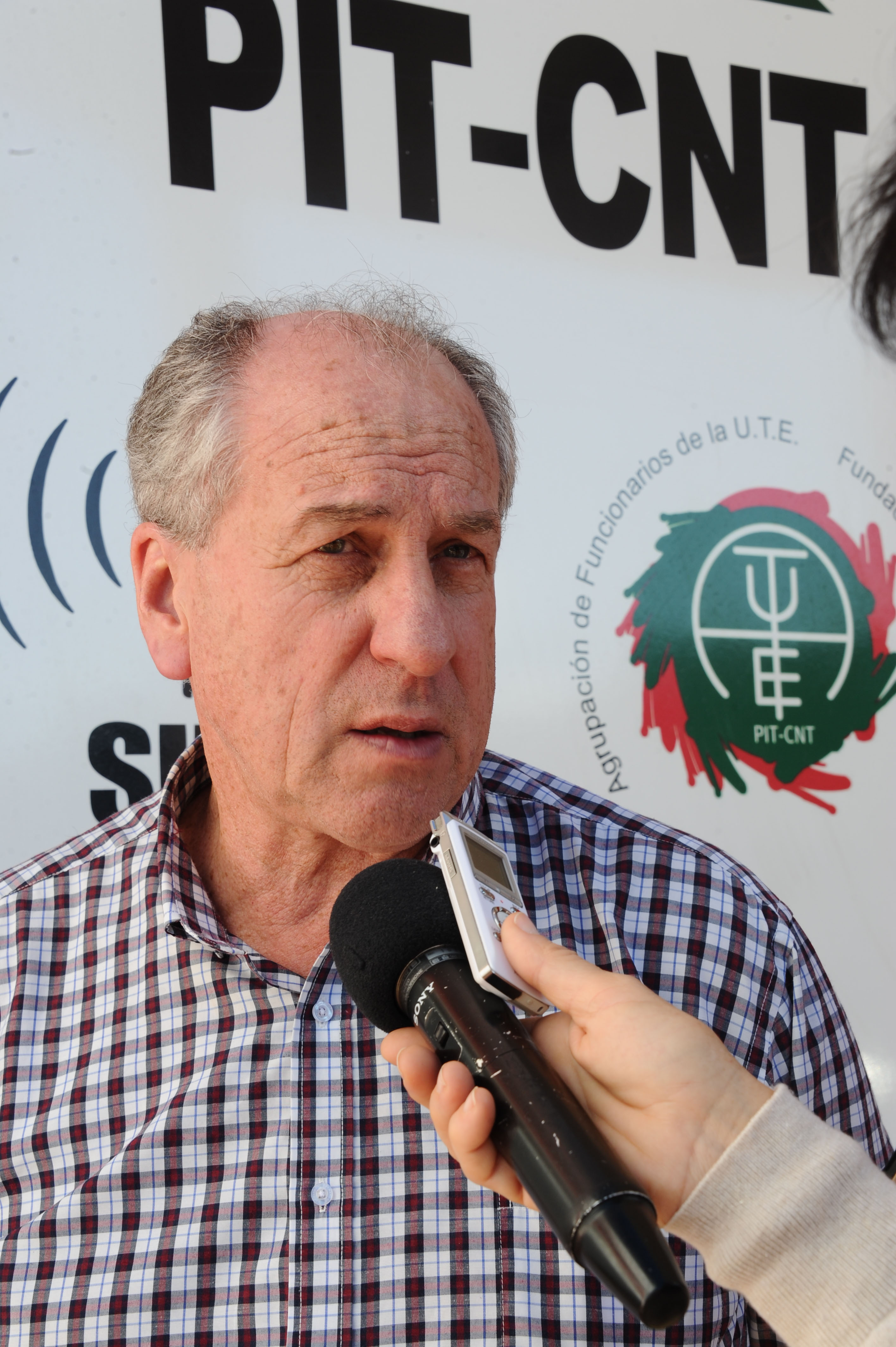 El ministro Murro recibió se reunió con diversas organizaciones de Artigas y en la sede del PIT-CNT