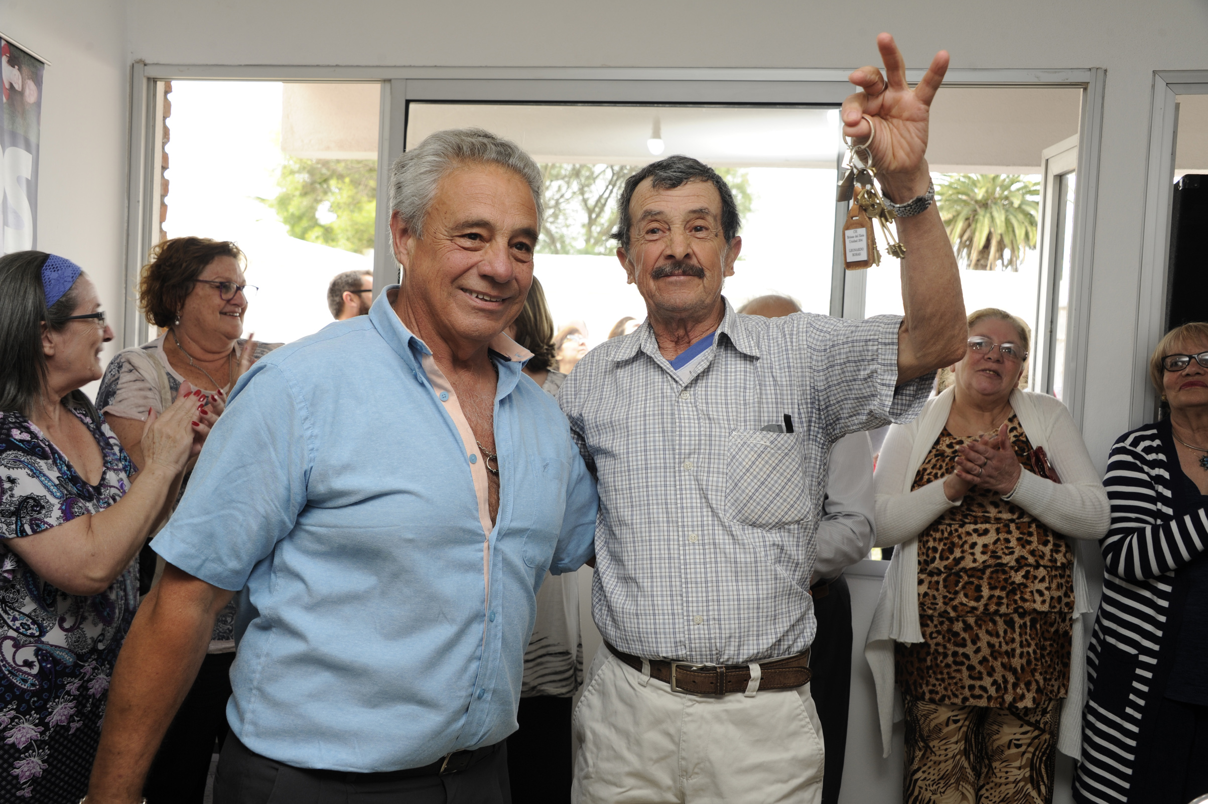 Entrega de viviendas de edificio inaugurado por el Ministerio de Vivienda y el Banco de Previsión Social con 36 viviendas para jubilados