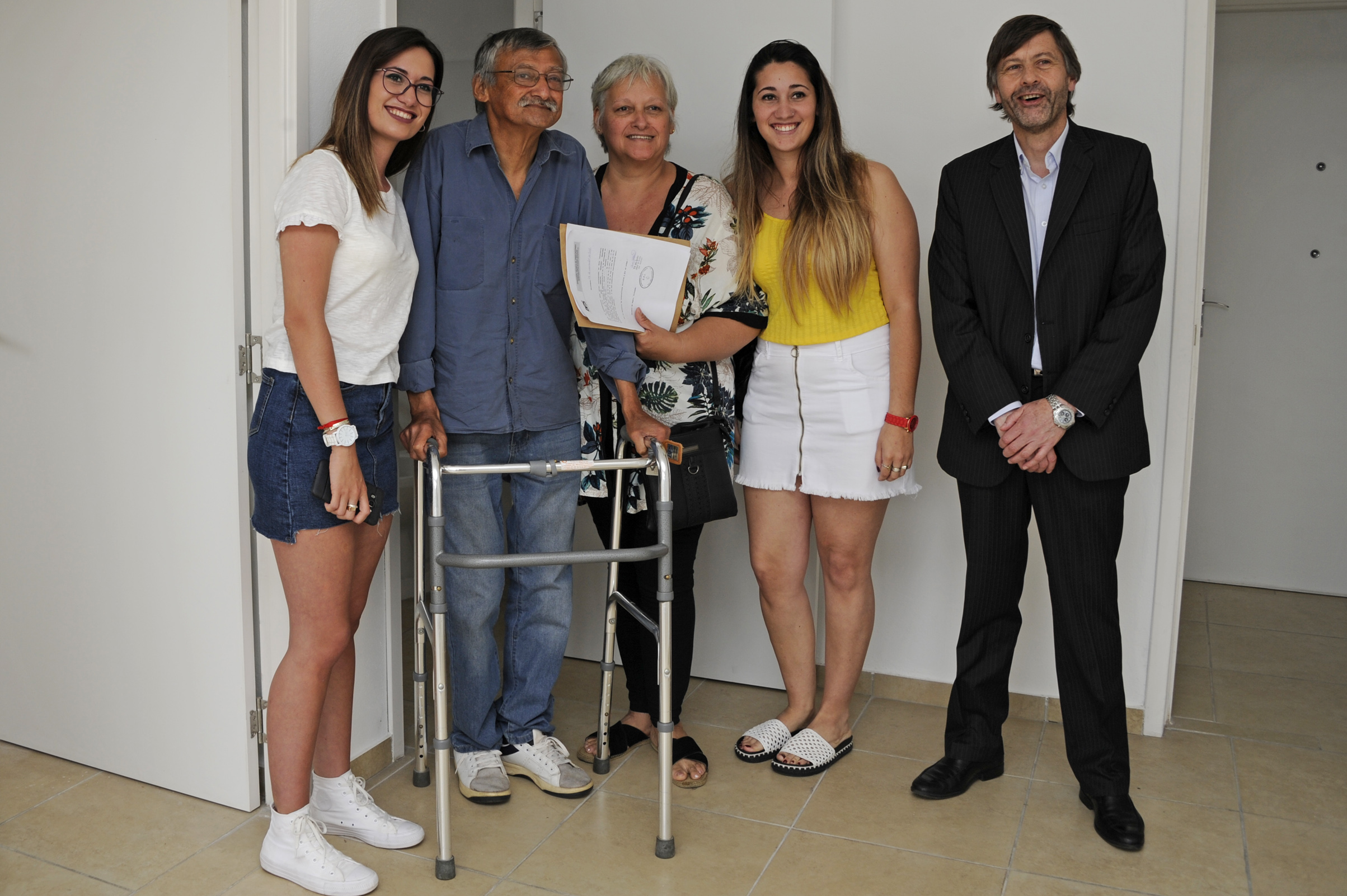Entrega de viviendas de edificio inaugurado por el Ministerio de Vivienda y el Banco de Previsión Social con 36 viviendas para jubilados
