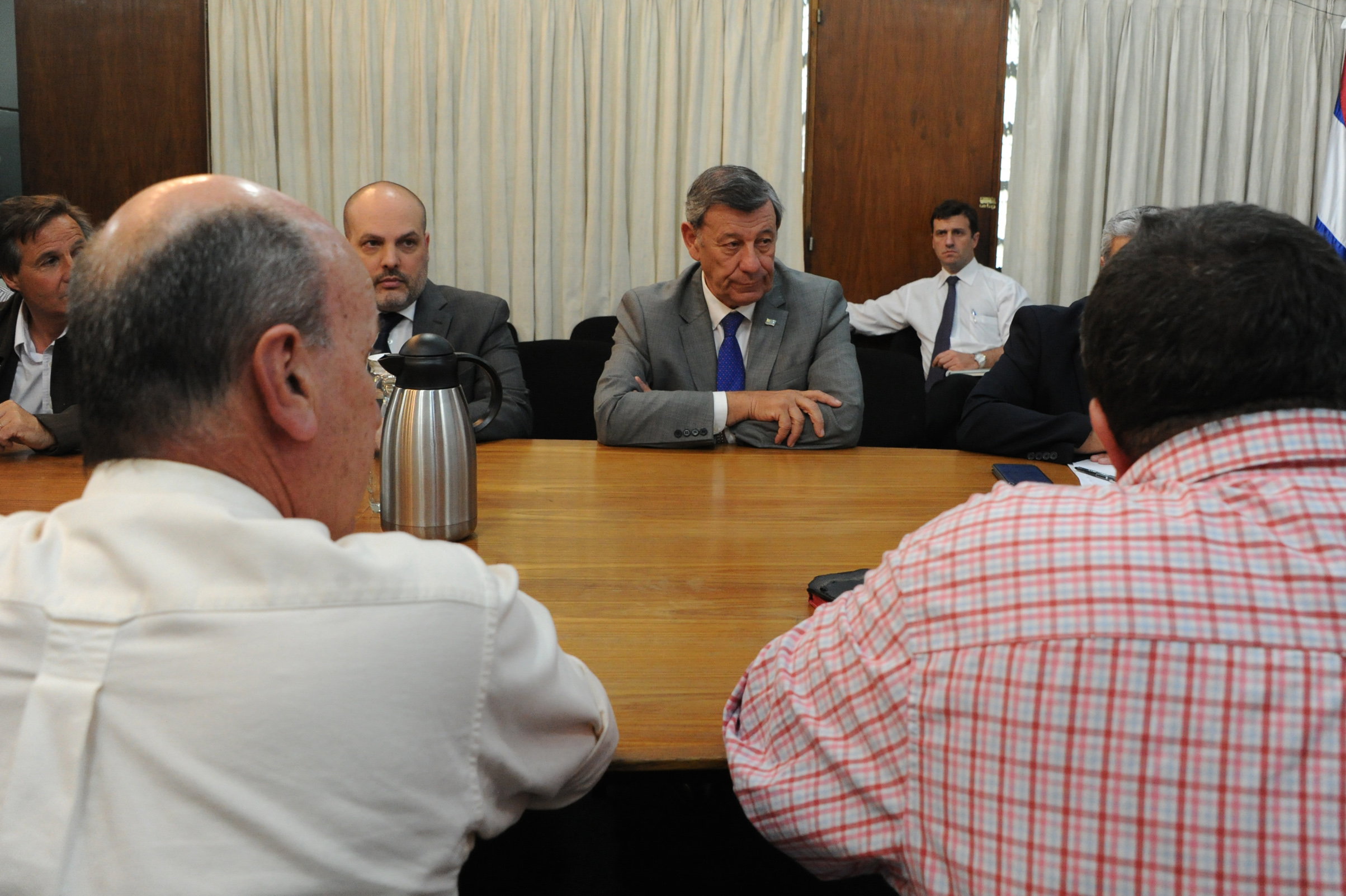 Ministros de Ganadería, Enzo Benech, y de Relaciones Exteriores, Rodolfo Nin Novoa, recibieron a las gremiales agropecuarias