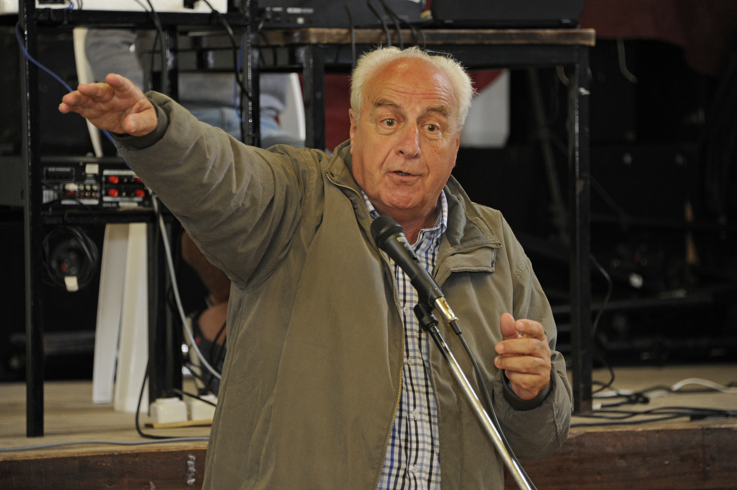 Ministro de Transporte y Obras Públicas, Víctor Rossi