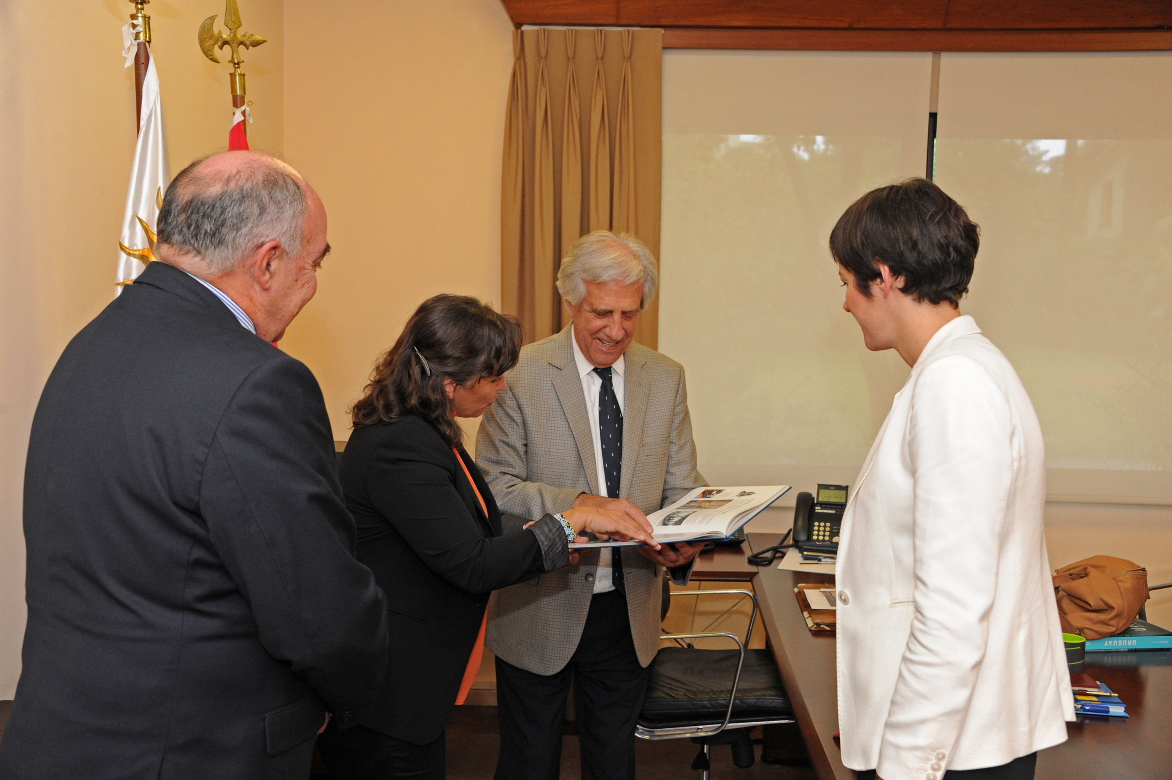 Presidente Tabaré Vázquez recibió a diputada de Galicia Ana Portón y eurodiputada Ana Miranda