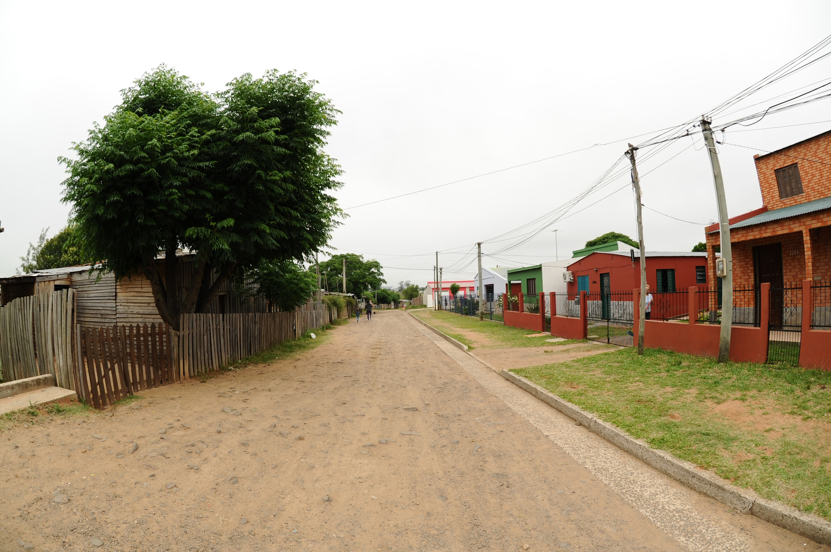 Firmar de acuerdo con la intendencia departamental para concretar la relocalización de familias con alto nivel de vulnerabilidad social